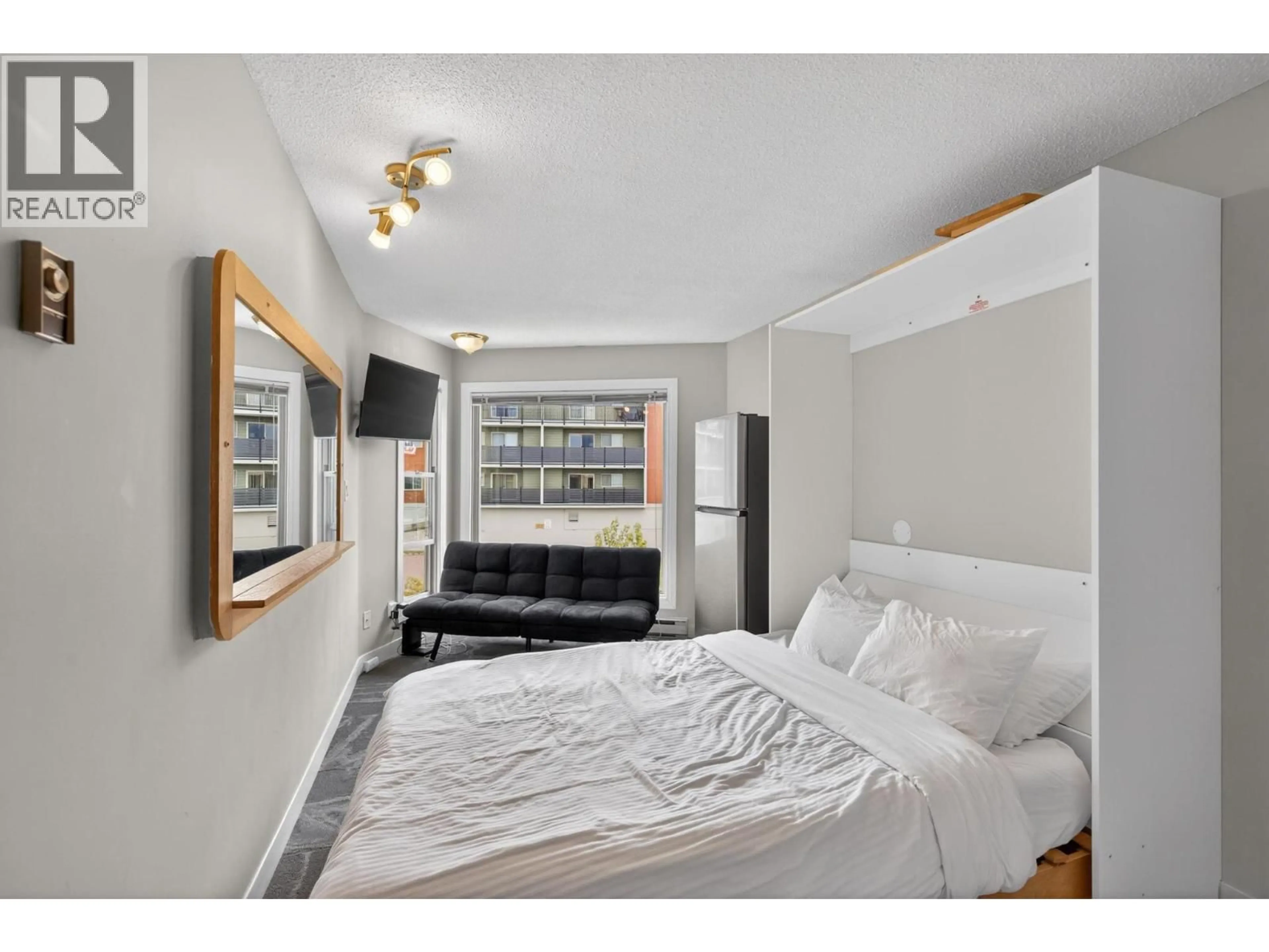 Bedroom with bed, unknown for 314 - 5375 BIG WHITE ROAD, Big White British Columbia V1Y4S3