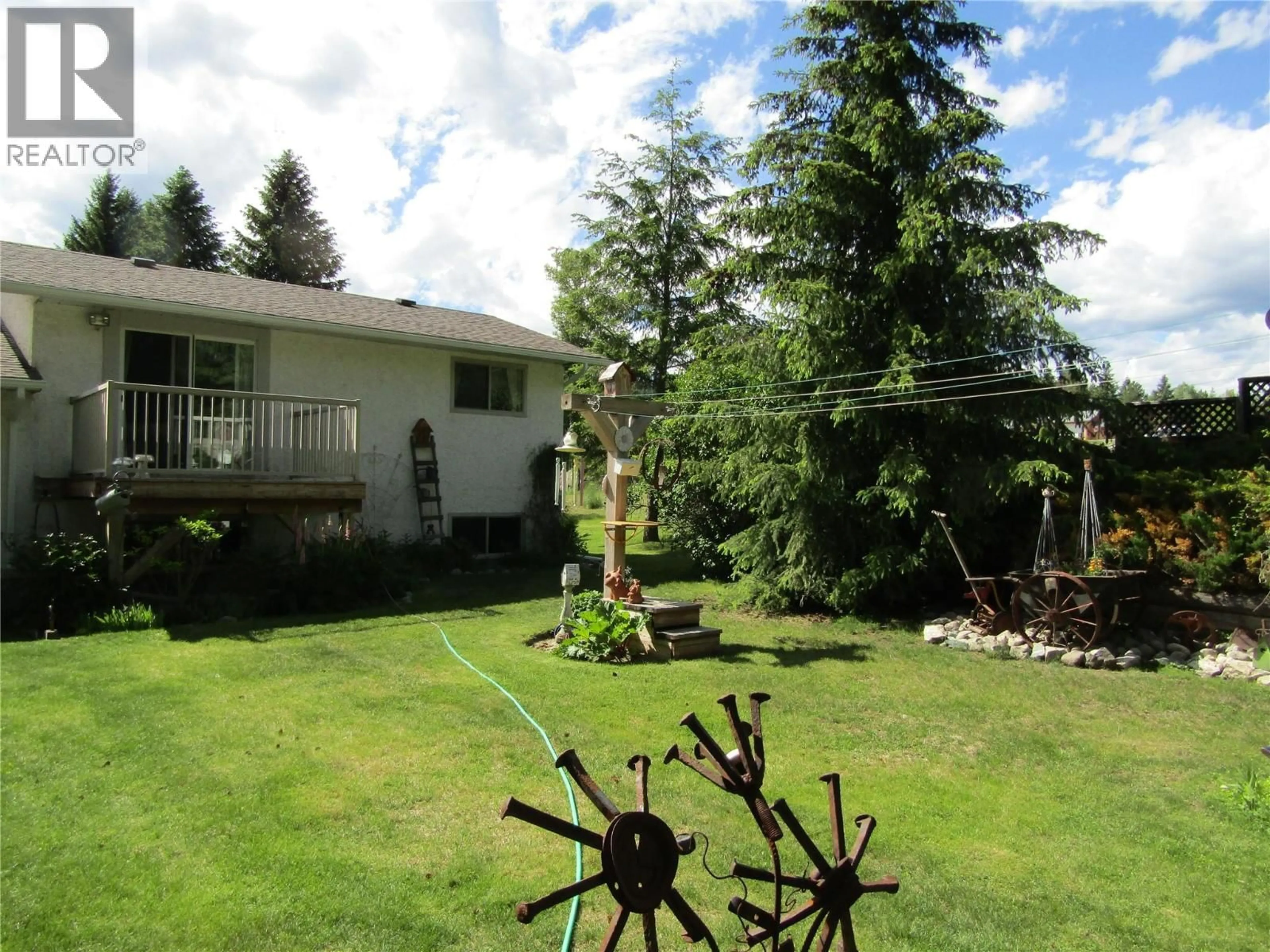 Patio, mountain view for 884 STRATHMORE AVENUE, Greenwood British Columbia V0H1J0