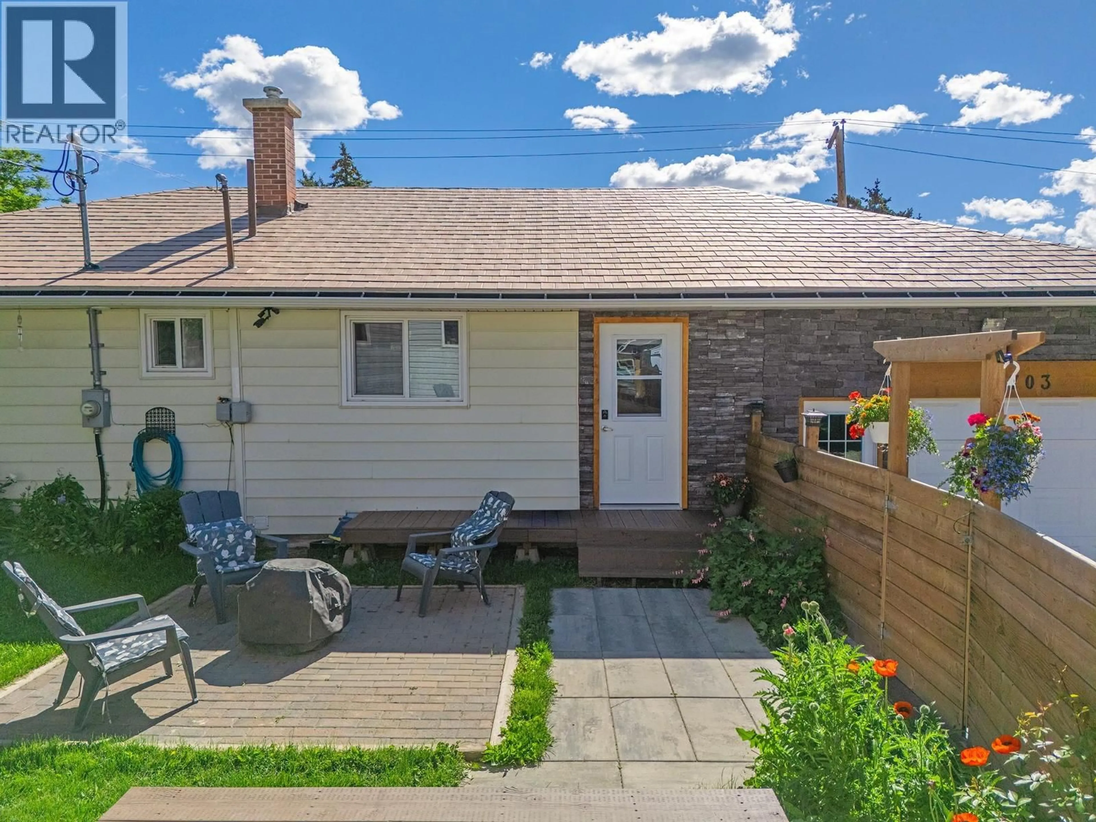 Patio, street for 703 14TH S AVENUE, Cranbrook British Columbia V1C2Y2