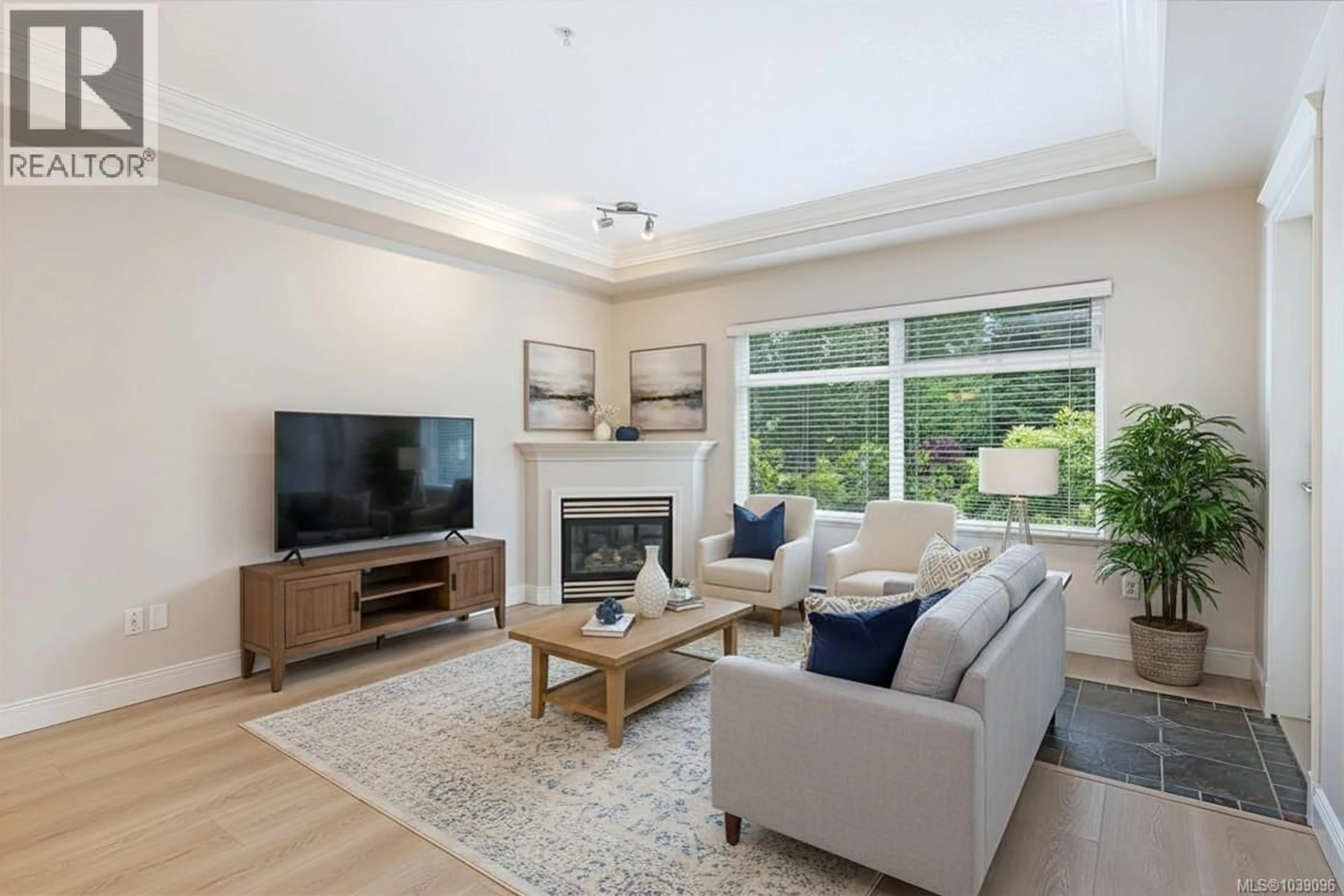 Living room with furniture, unknown for 117 - 3666 ROYAL VISTA WAY, Courtenay British Columbia V9N9X8