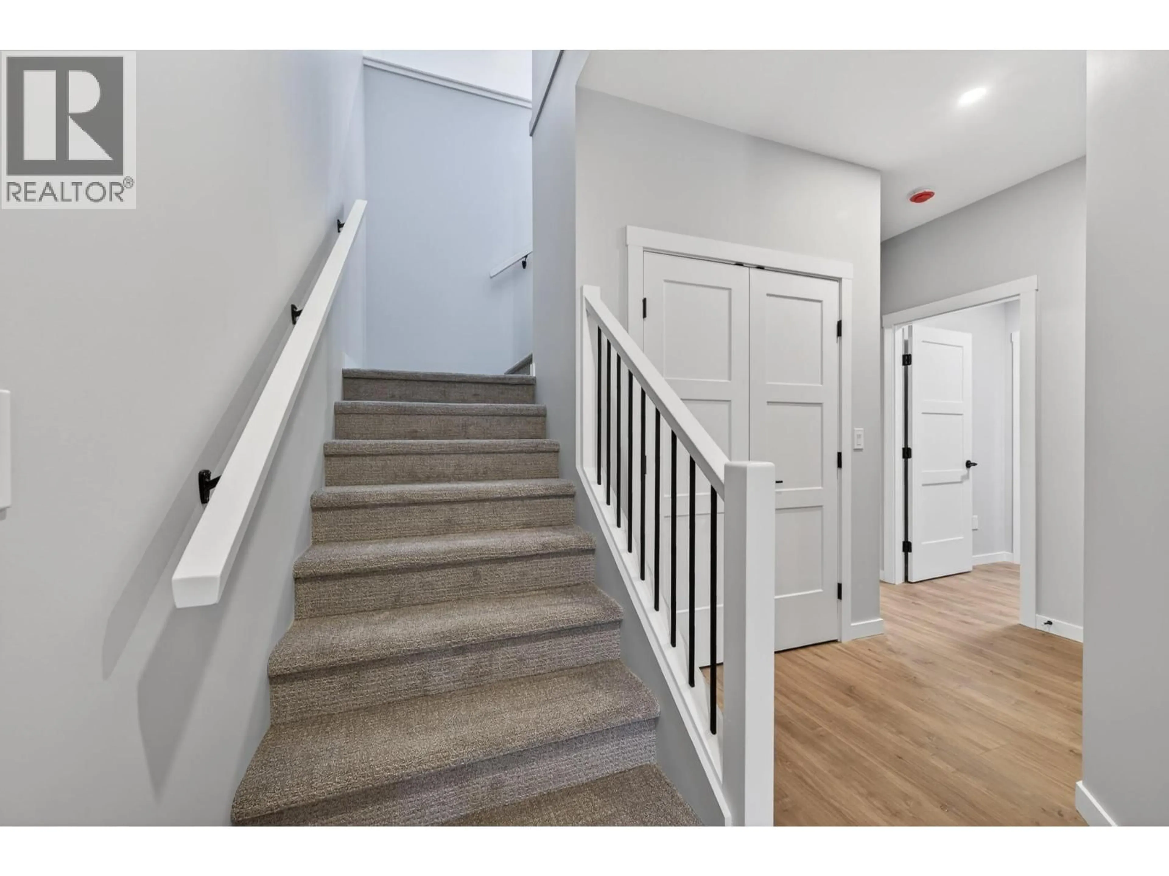 Unknown for 3279 A SCHUBERT ROAD, Kamloops British Columbia V2B6Y4