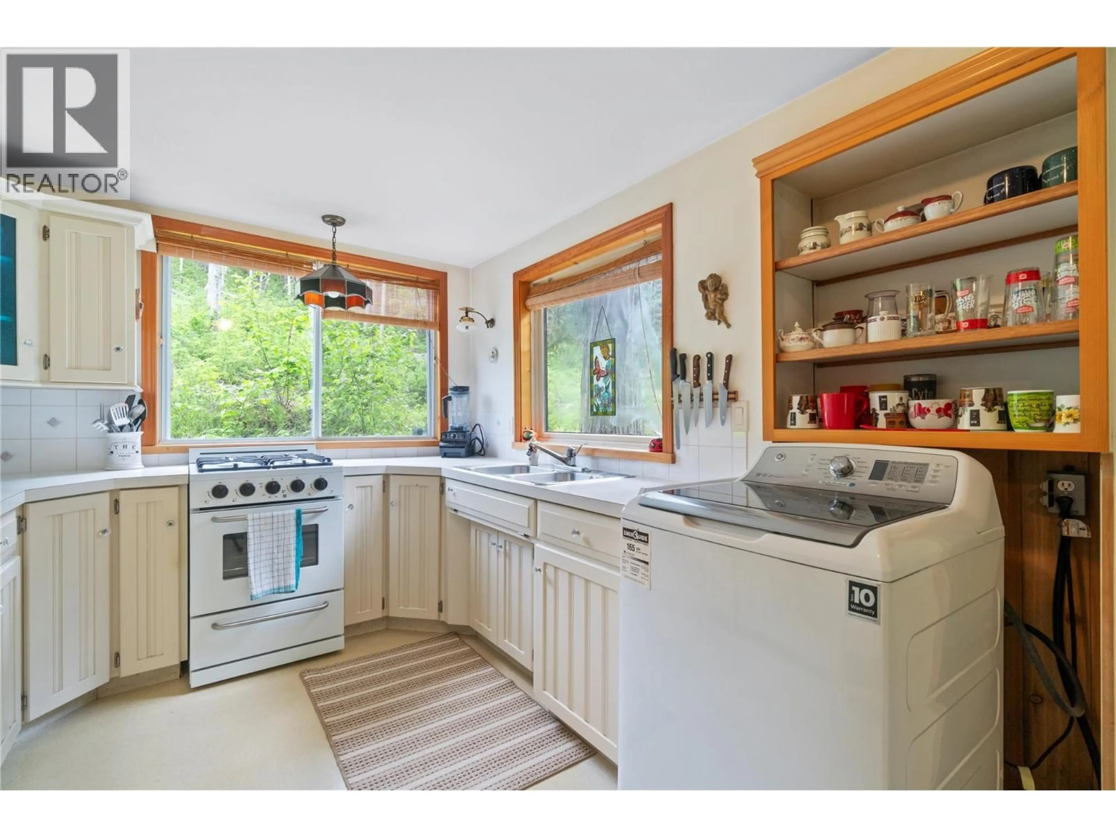 Unknown for 1598 QUAST ROAD, Seymour Arm British Columbia V0E2V2