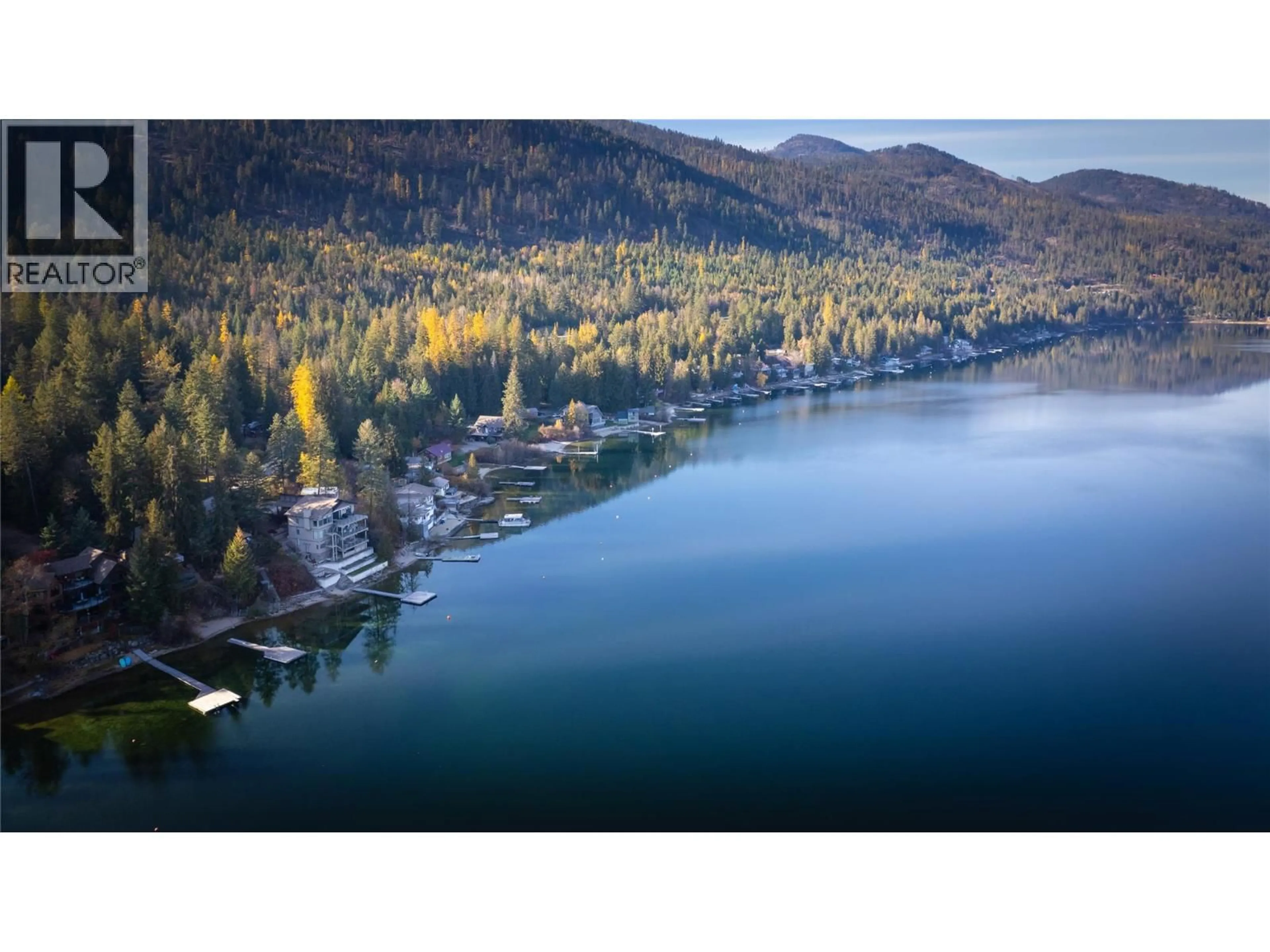 Blurry image for 1722 WEST LAKE DRIVE, Christina Lake British Columbia V0H1E0