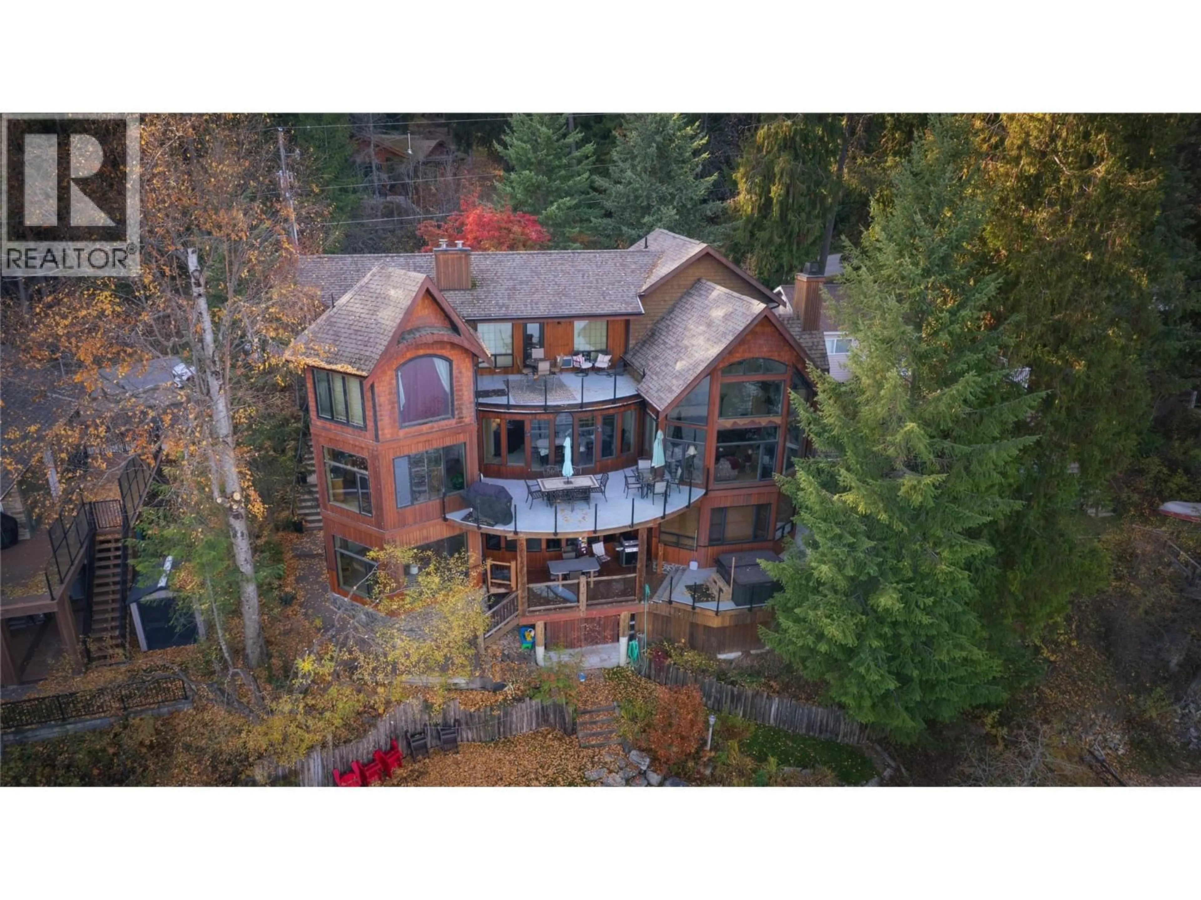 A pic from outside/outdoor area/front of a property/back of a property/a pic from drone, unknown for 1722 WEST LAKE DRIVE, Christina Lake British Columbia V0H1E0