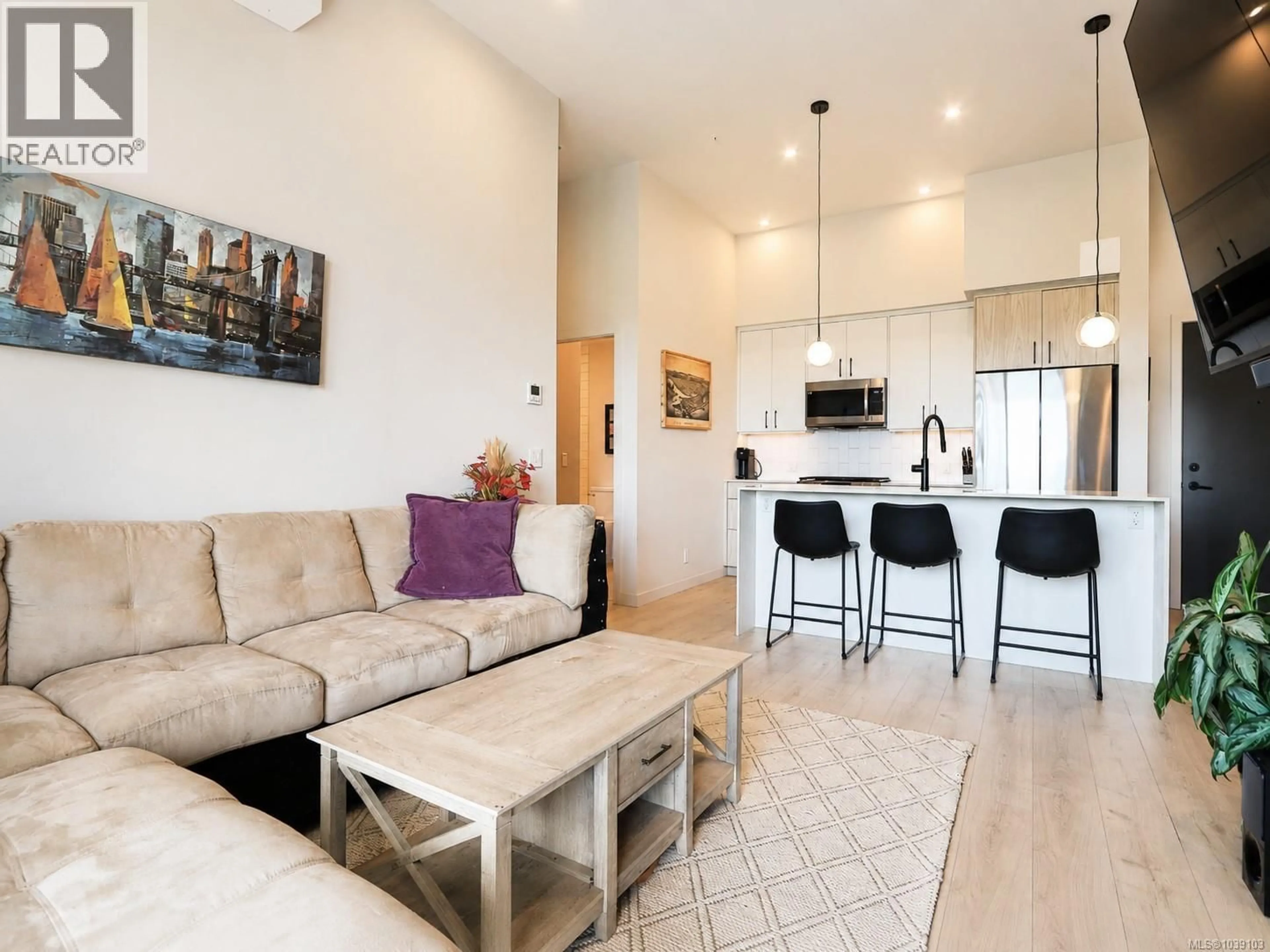 Living room with furniture, unknown for 605 - 958 PHAROAH MEWS, Langford British Columbia V9B7A1