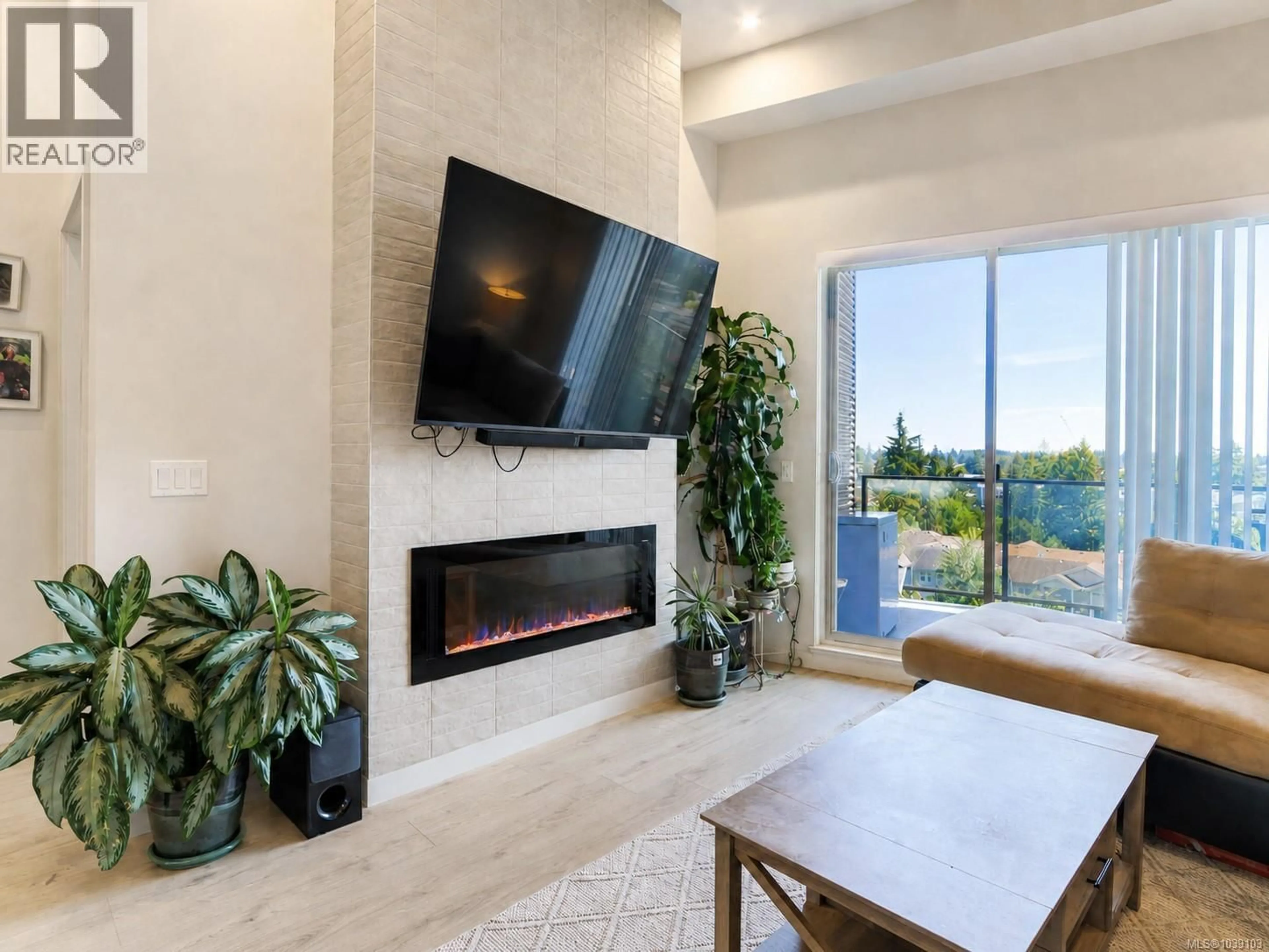 Living room with furniture, ceramic/tile floor for 605 - 958 PHAROAH MEWS, Langford British Columbia V9B7A1
