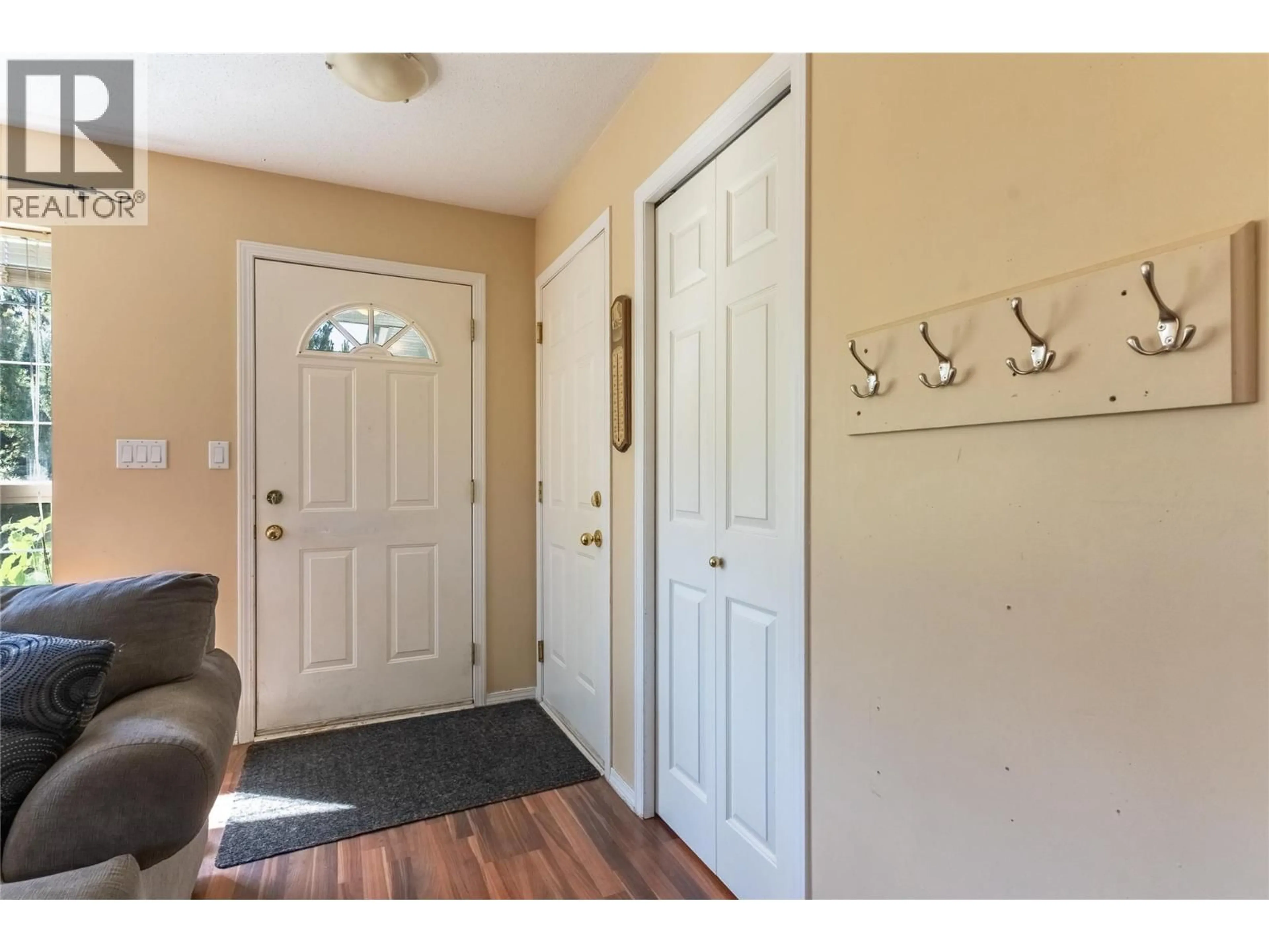 Indoor entryway for 33 - 1951 LODGEPOLE DRIVE, Kamloops British Columbia V1S1Y1