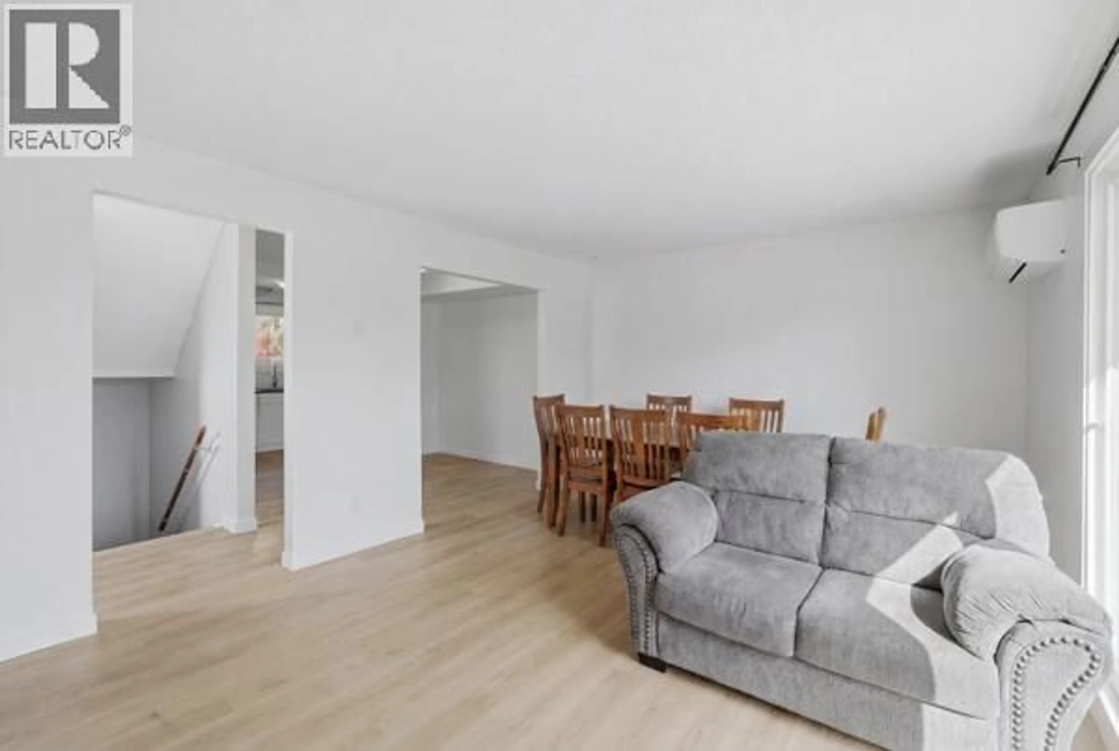 A pic of a room for 873 MCQUEEN DRIVE, Kamloops British Columbia V2B7X8