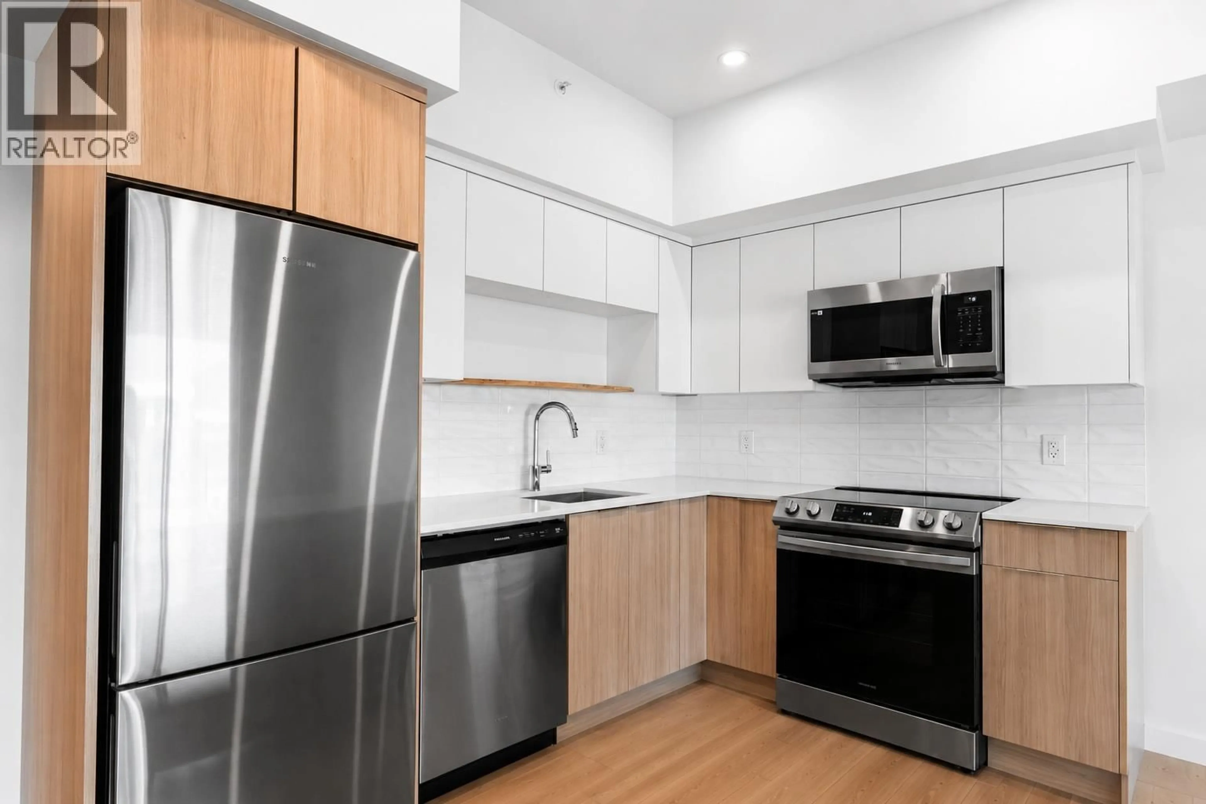 Standard kitchen, unknown for 610 - 604 CAWSTON AVENUE, Kelowna British Columbia V1Y6Z4