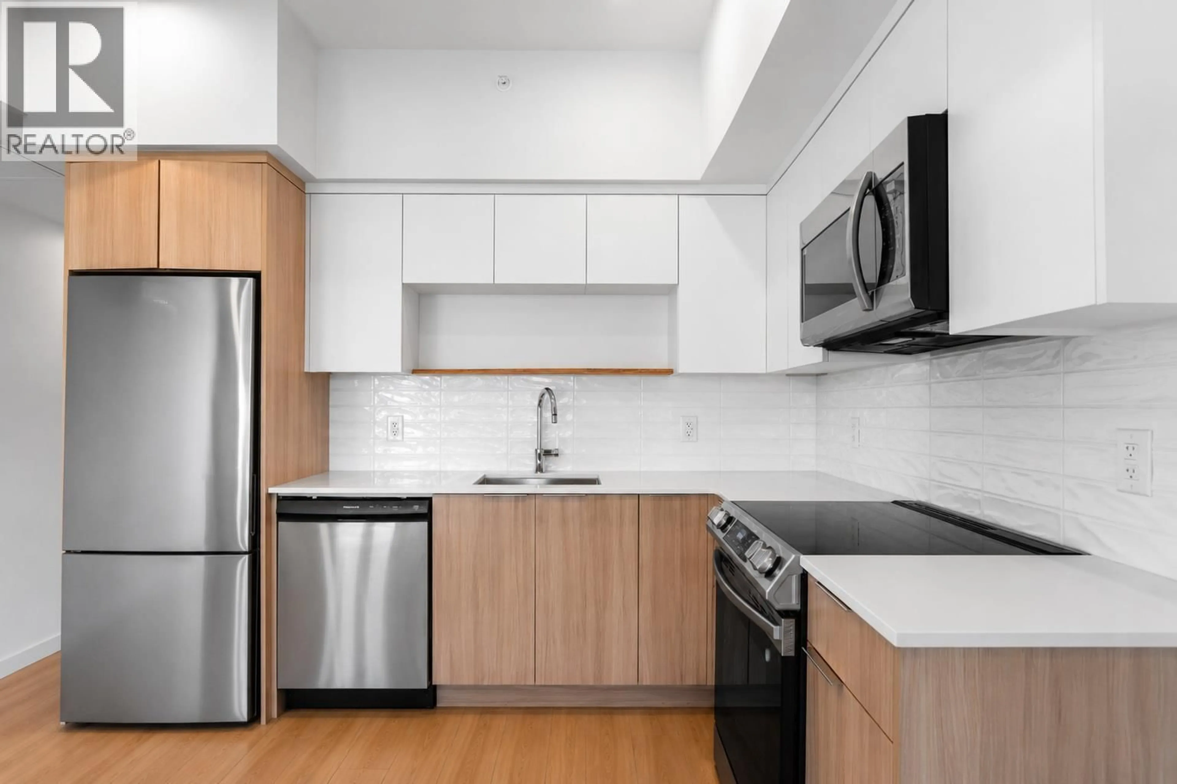 Standard kitchen, unknown for 610 - 604 CAWSTON AVENUE, Kelowna British Columbia V1Y6Z4