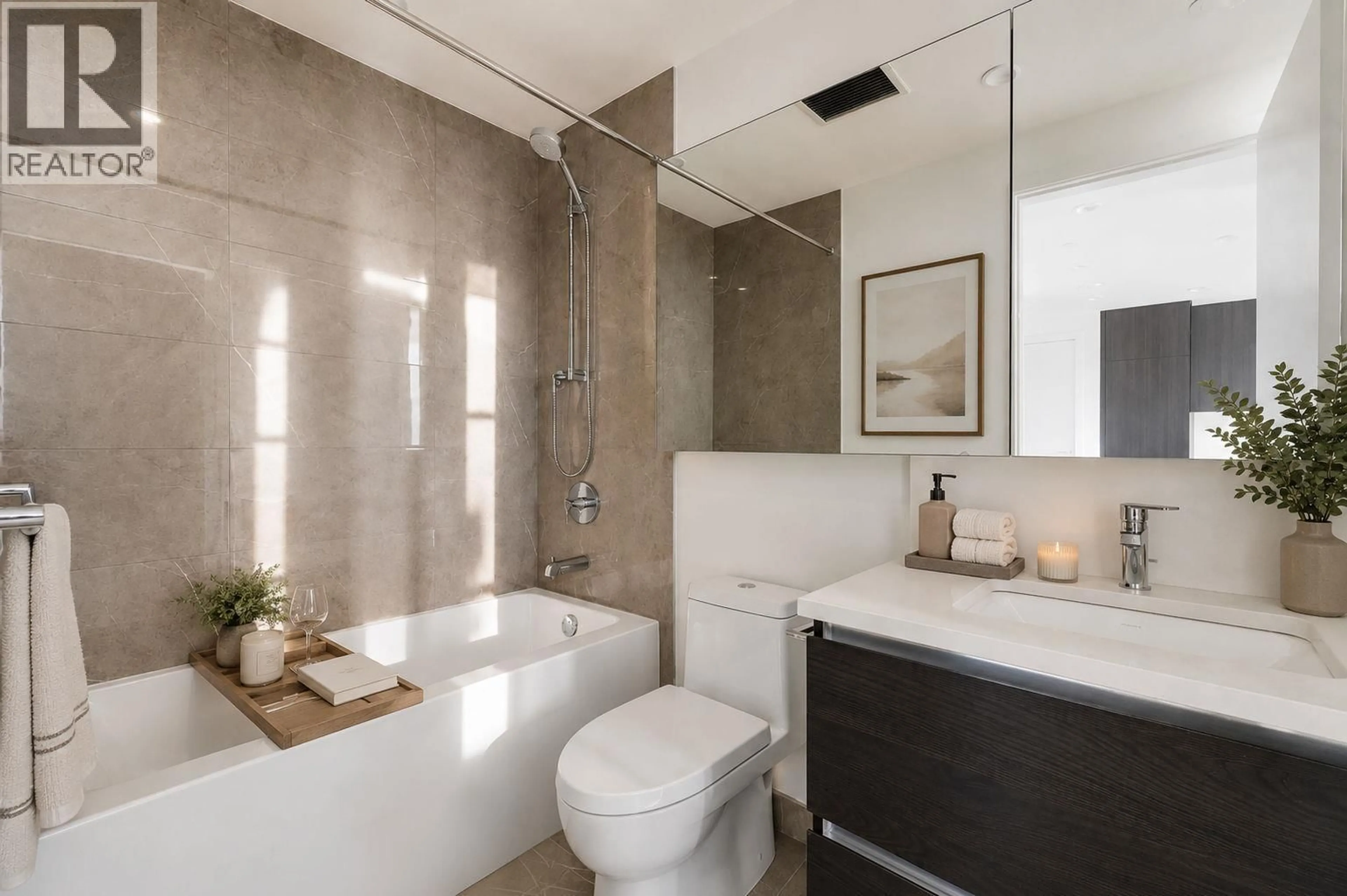 Contemporary bathroom, ceramic/tile floor for 701 - 1626 WATER STREET, Kelowna British Columbia V1Y0N7
