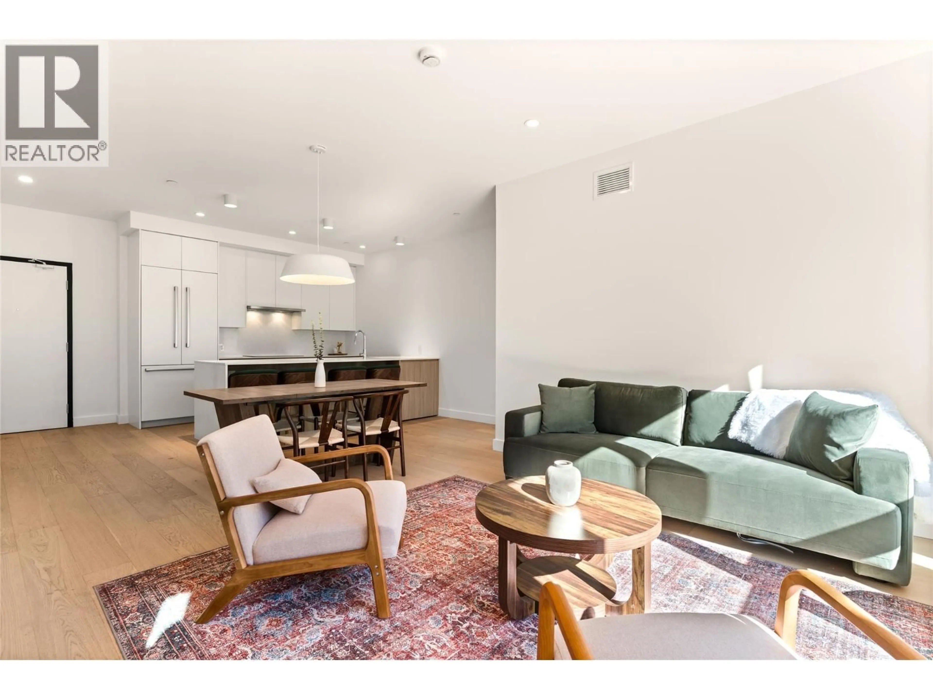 Living room with furniture, unknown for 1406 - 1702 COURSIER AVENUE, Revelstoke British Columbia V0E2S1