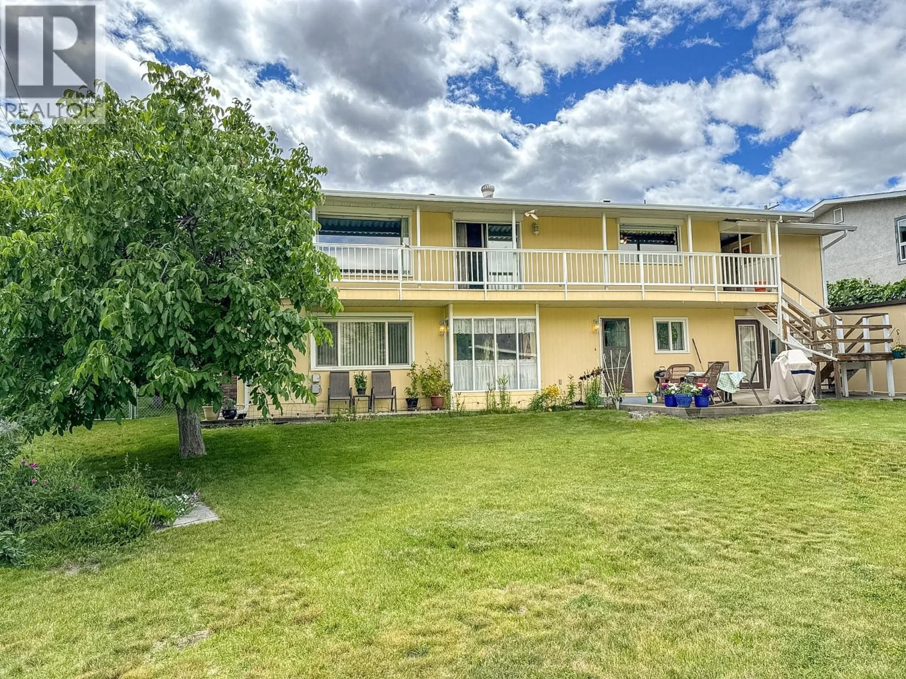 A pic from outside/outdoor area/front of a property/back of a property/a pic from drone, unknown for 1 FINCH CRESCENT, Osoyoos British Columbia V0H1V5
