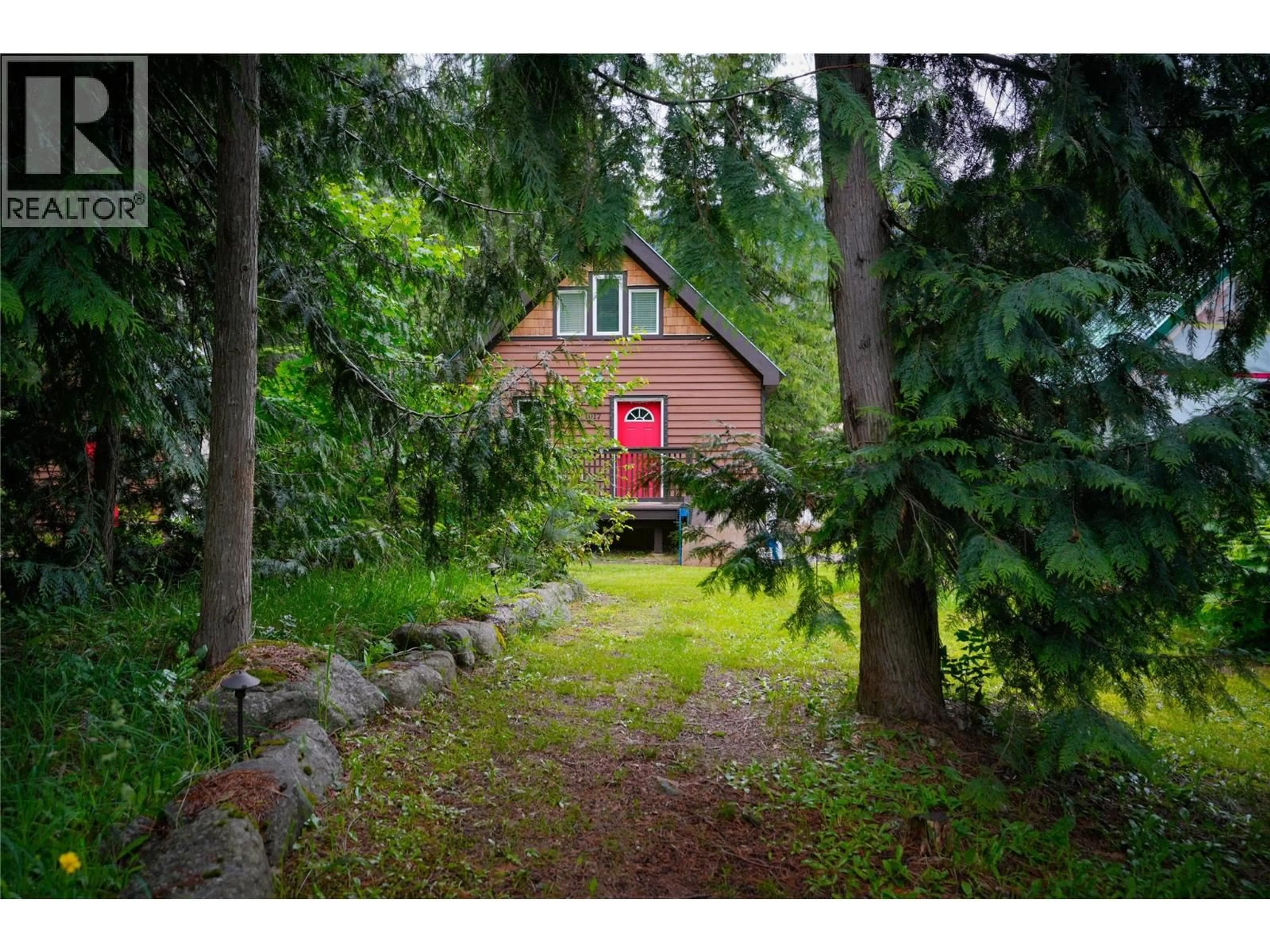 Unknown for 1017 HUME STREET, Slocan British Columbia V0G2C0