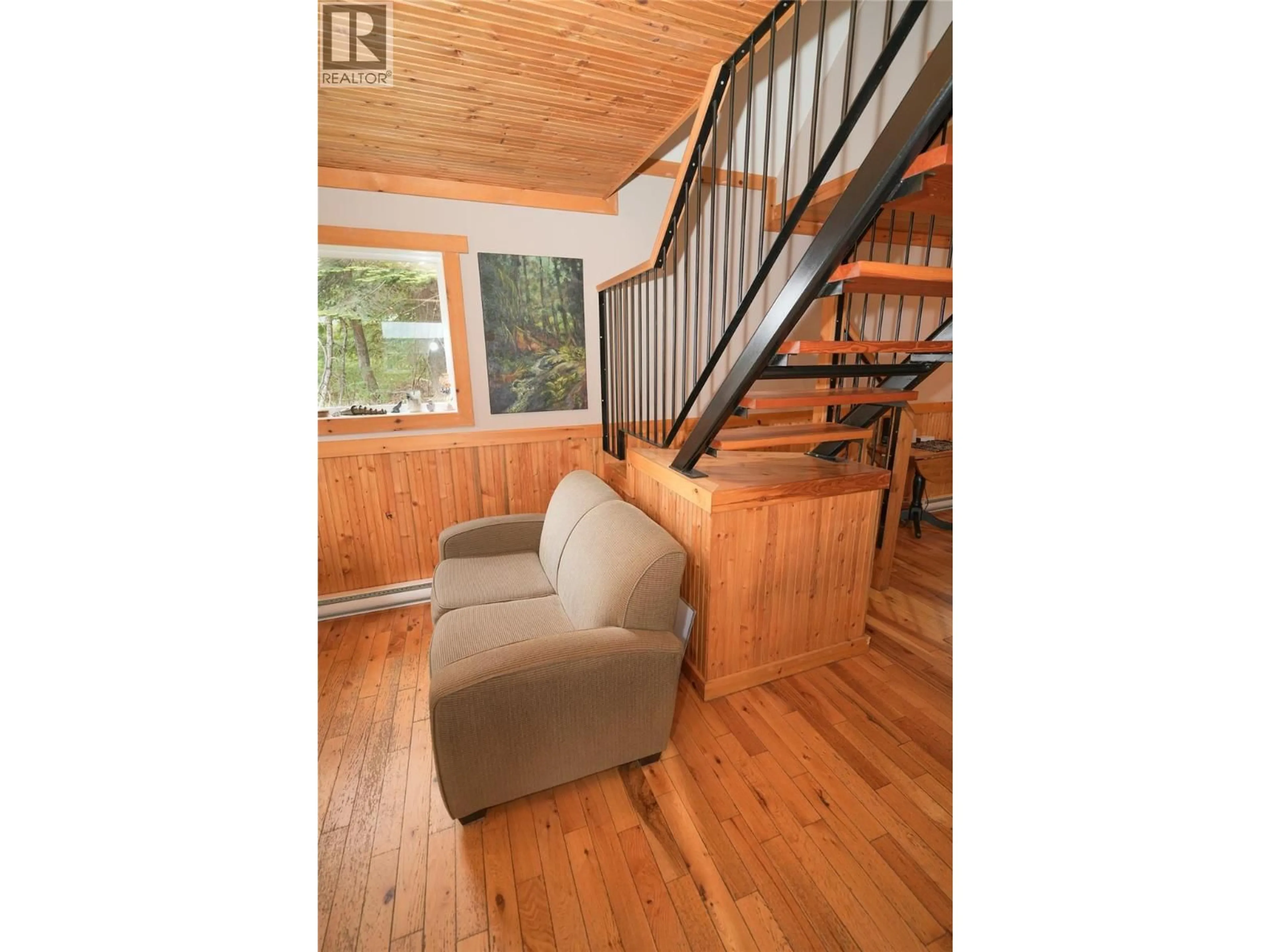 Unknown for 1017 HUME STREET, Slocan British Columbia V0G2C0