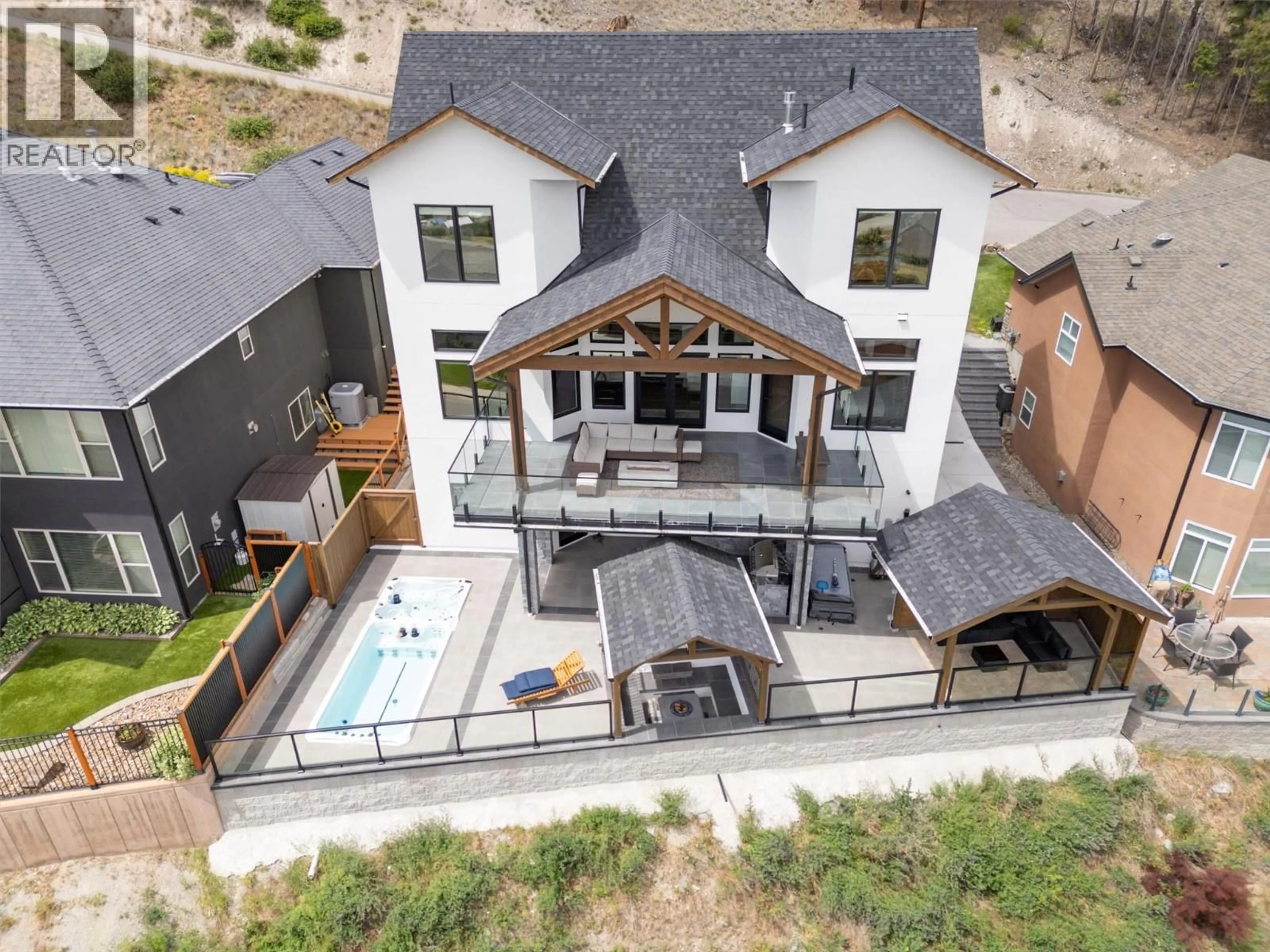 A pic from outside/outdoor area/front of a property/back of a property/a pic from drone, mountain view for 6121 SEYMOURE LANE, Peachland British Columbia V0H1X4