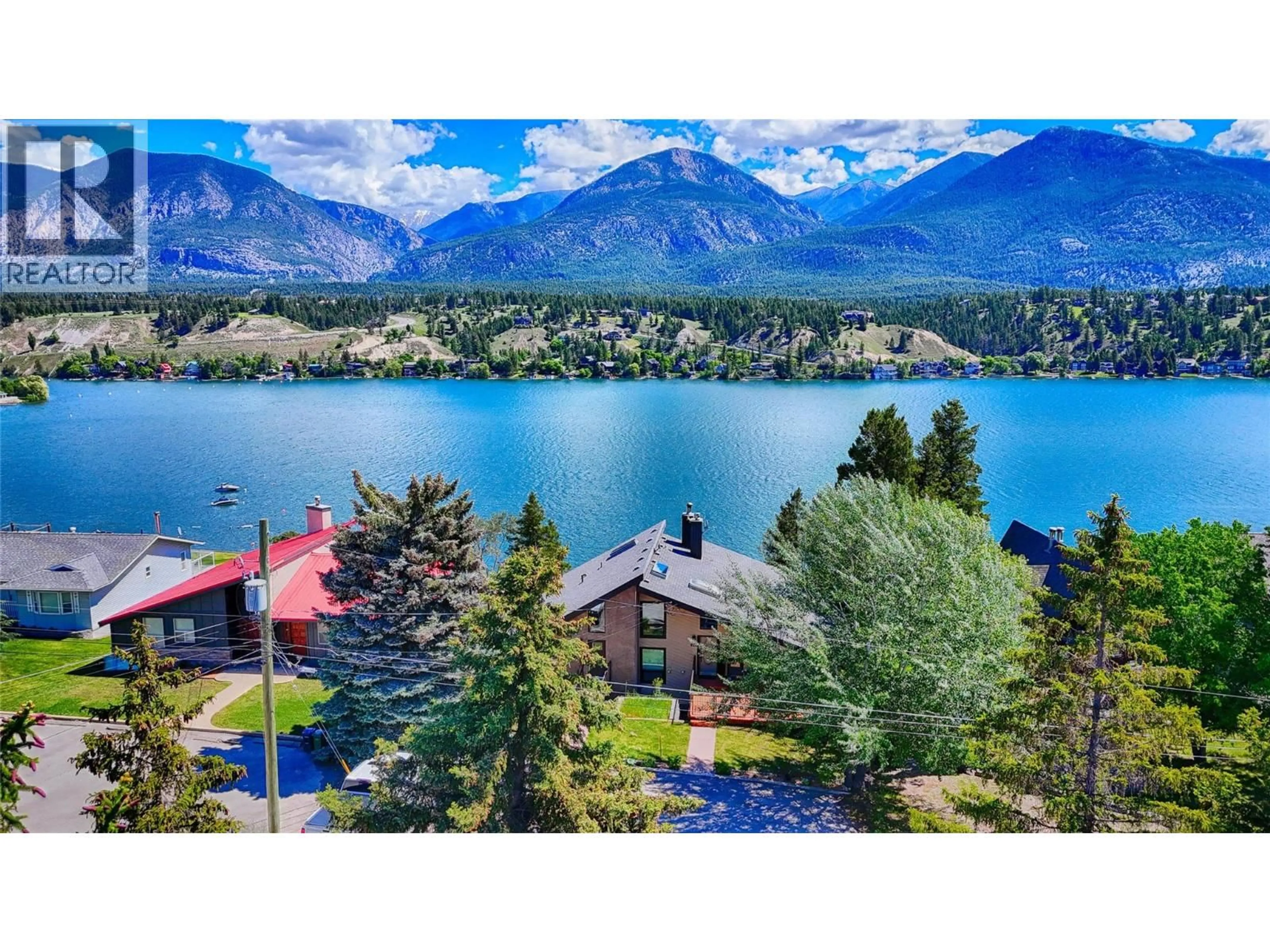A pic from outside/outdoor area/front of a property/back of a property/a pic from drone, water/lake/river/ocean view for 821 4TH AVENUE, Invermere British Columbia V0A1K4