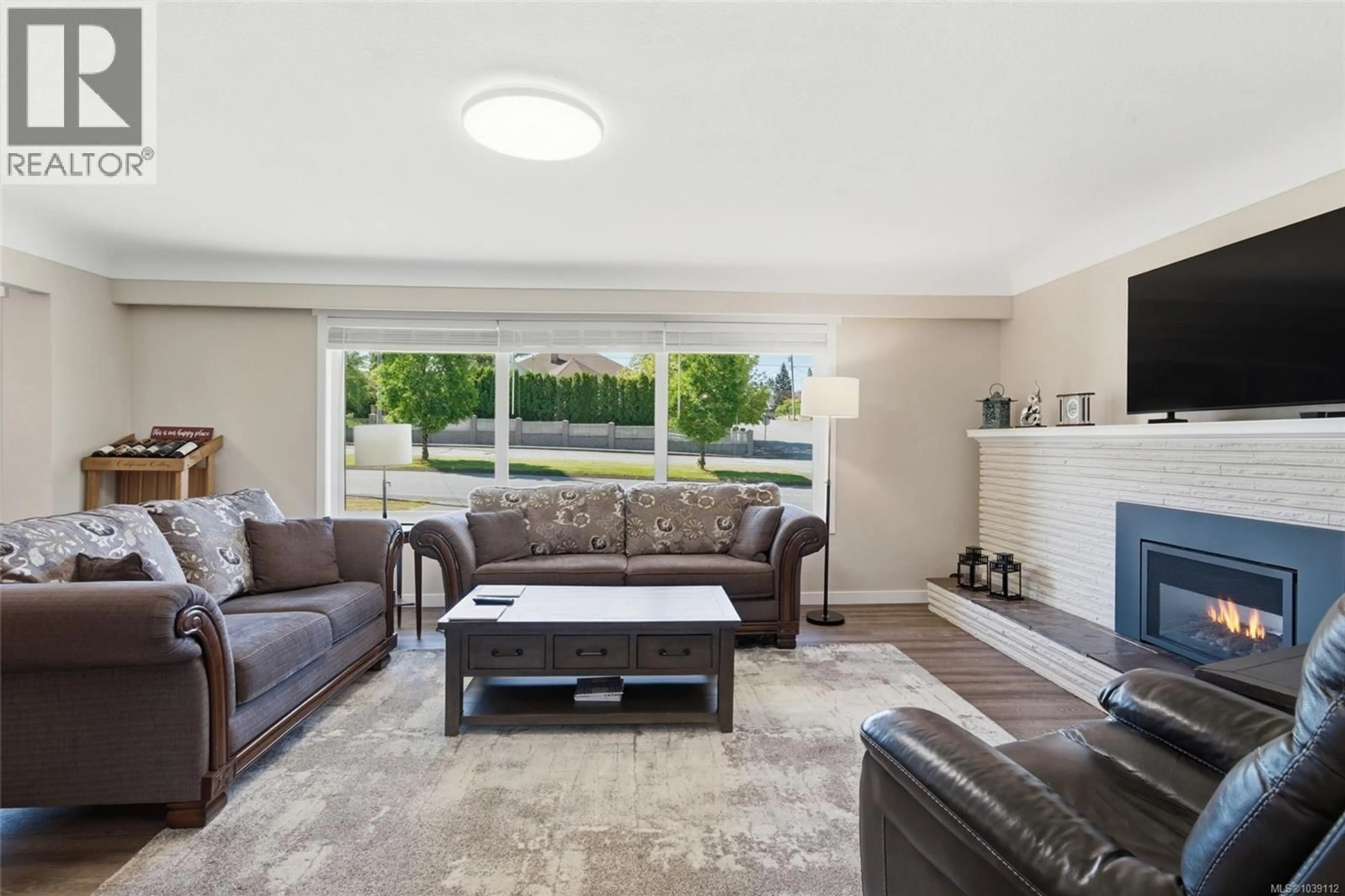 Living room with furniture, unknown for 4051 ARGYLE STREET, Port Alberni British Columbia V9Y1X1