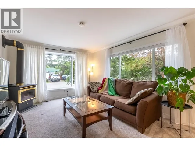 5 COPPER COURT, Logan Lake 2
