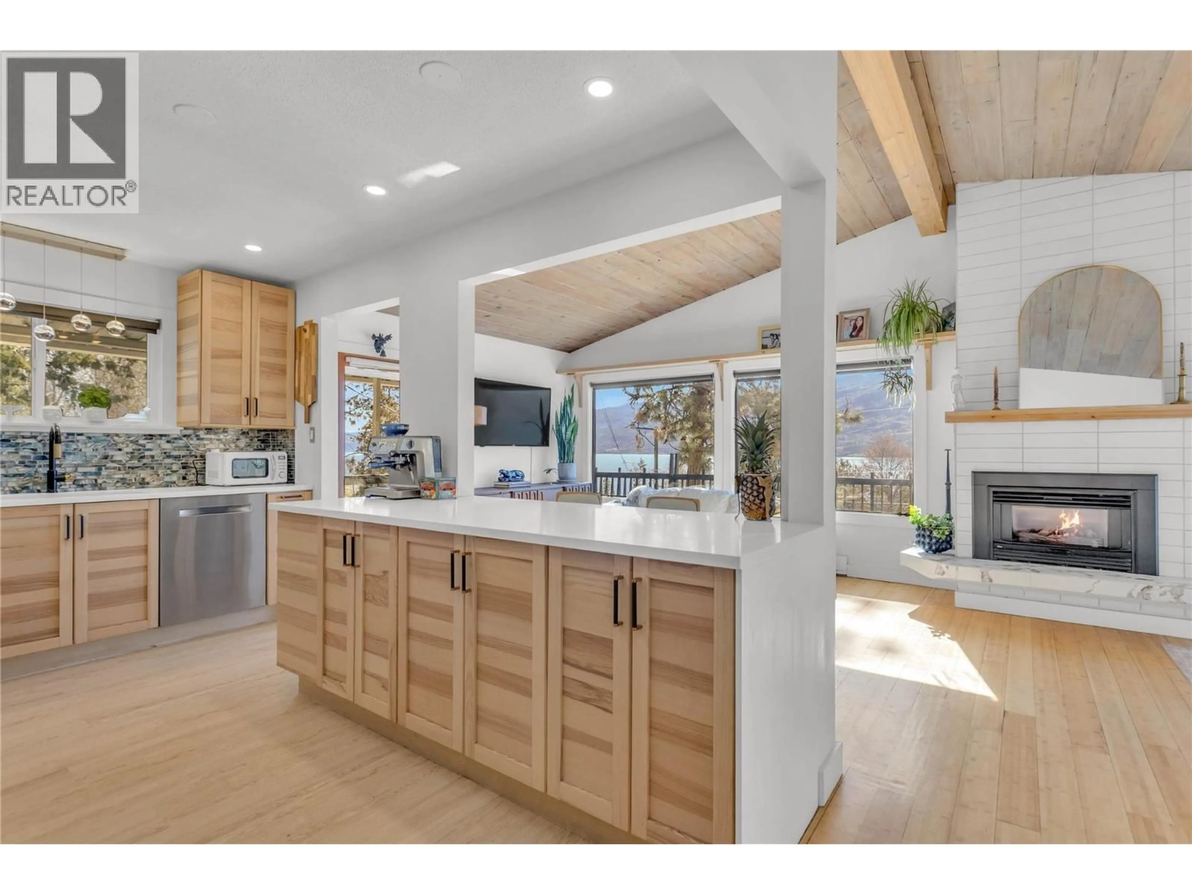 Open concept kitchen, ceramic/tile floor for 3991 DESERT PINES AVENUE, Peachland British Columbia V0H1X2