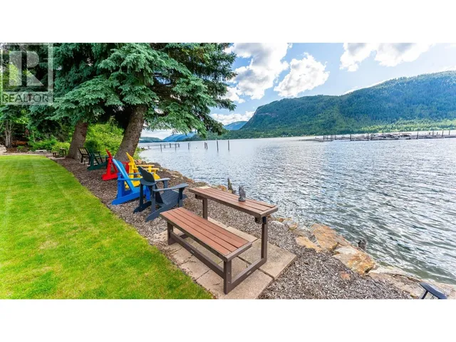 100 & 108 - 302 MARA LAKE LANE, Sicamous 3