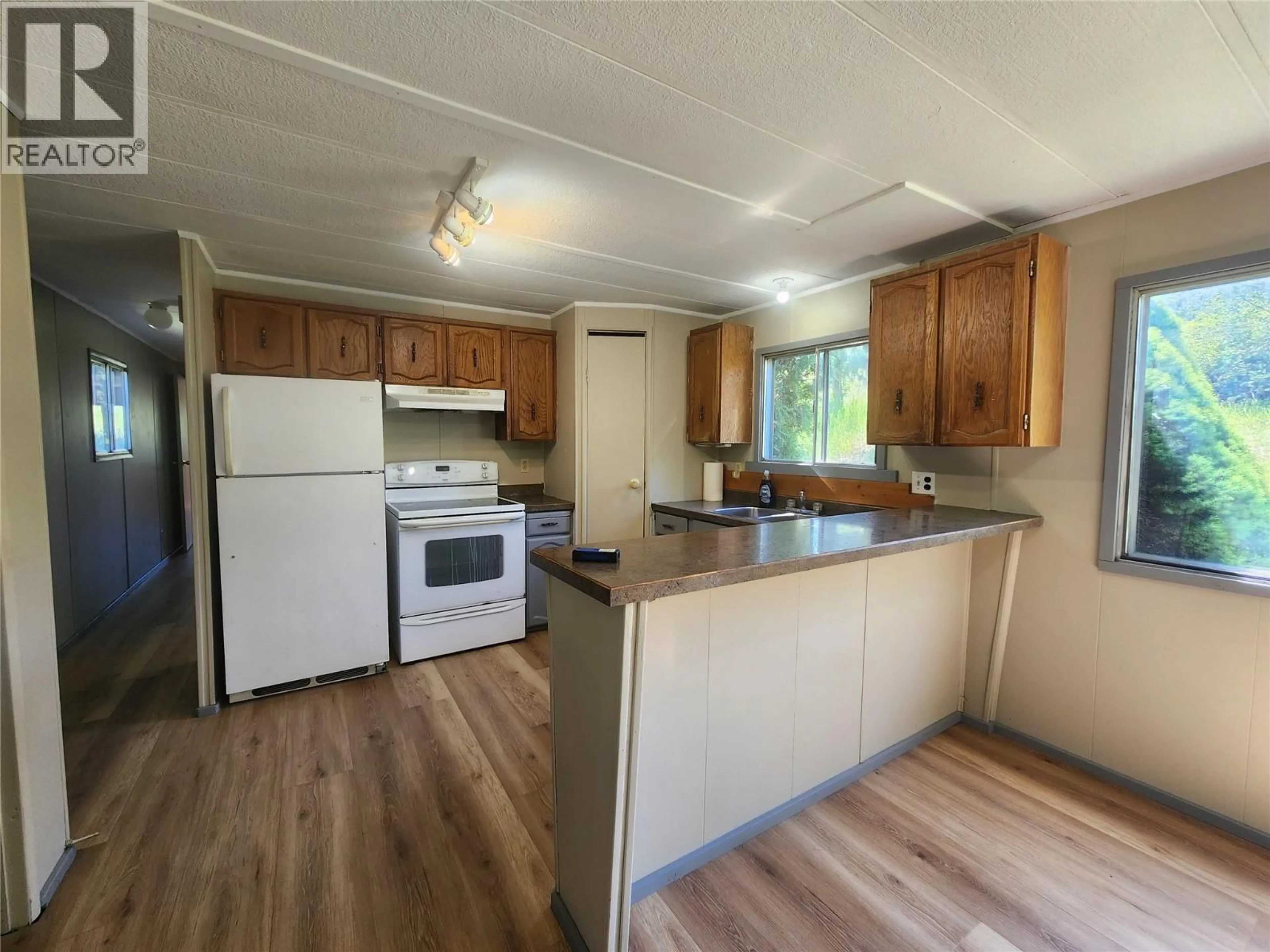 Standard kitchen, unknown for 6105 SLEEPY HOLLOW ROAD, Grand Forks British Columbia V0H1H5