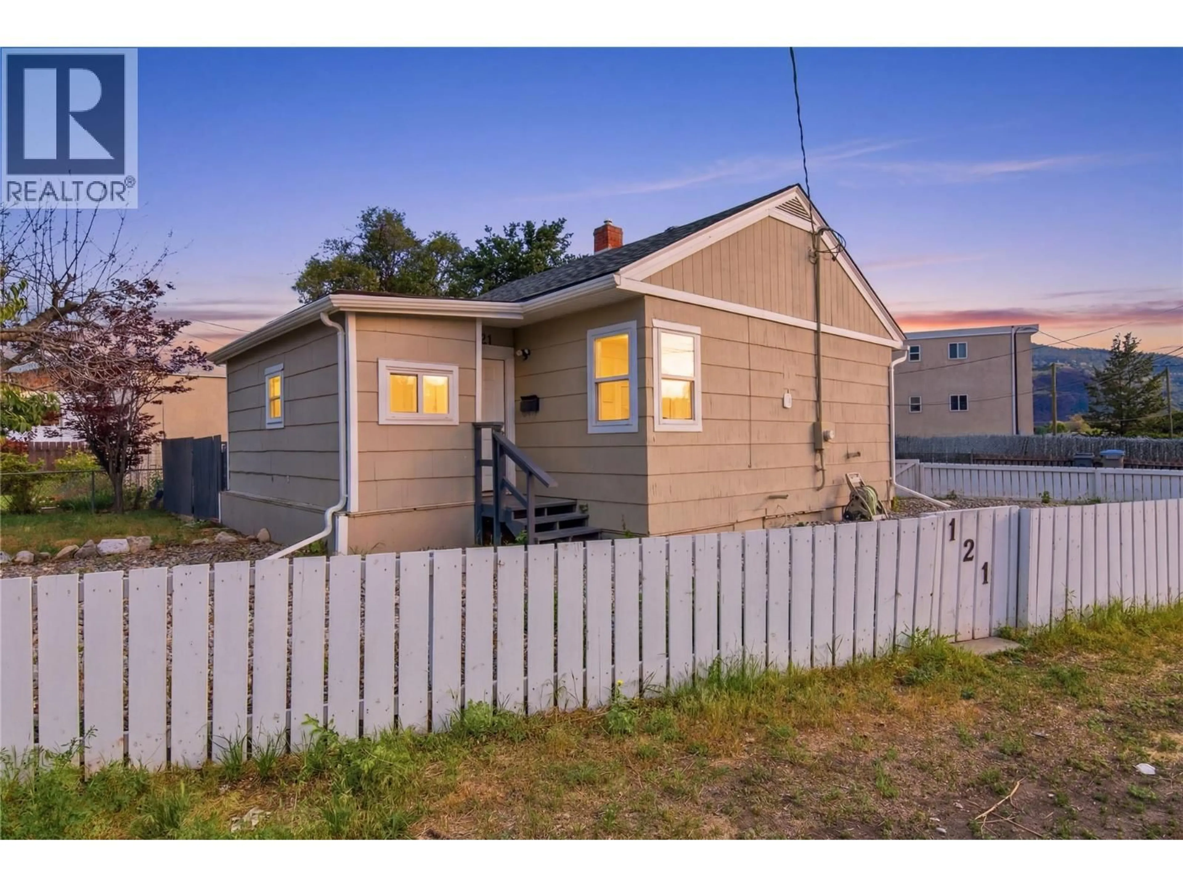 Unknown for 121 WILLOW STREET, Kamloops British Columbia V2B4C6