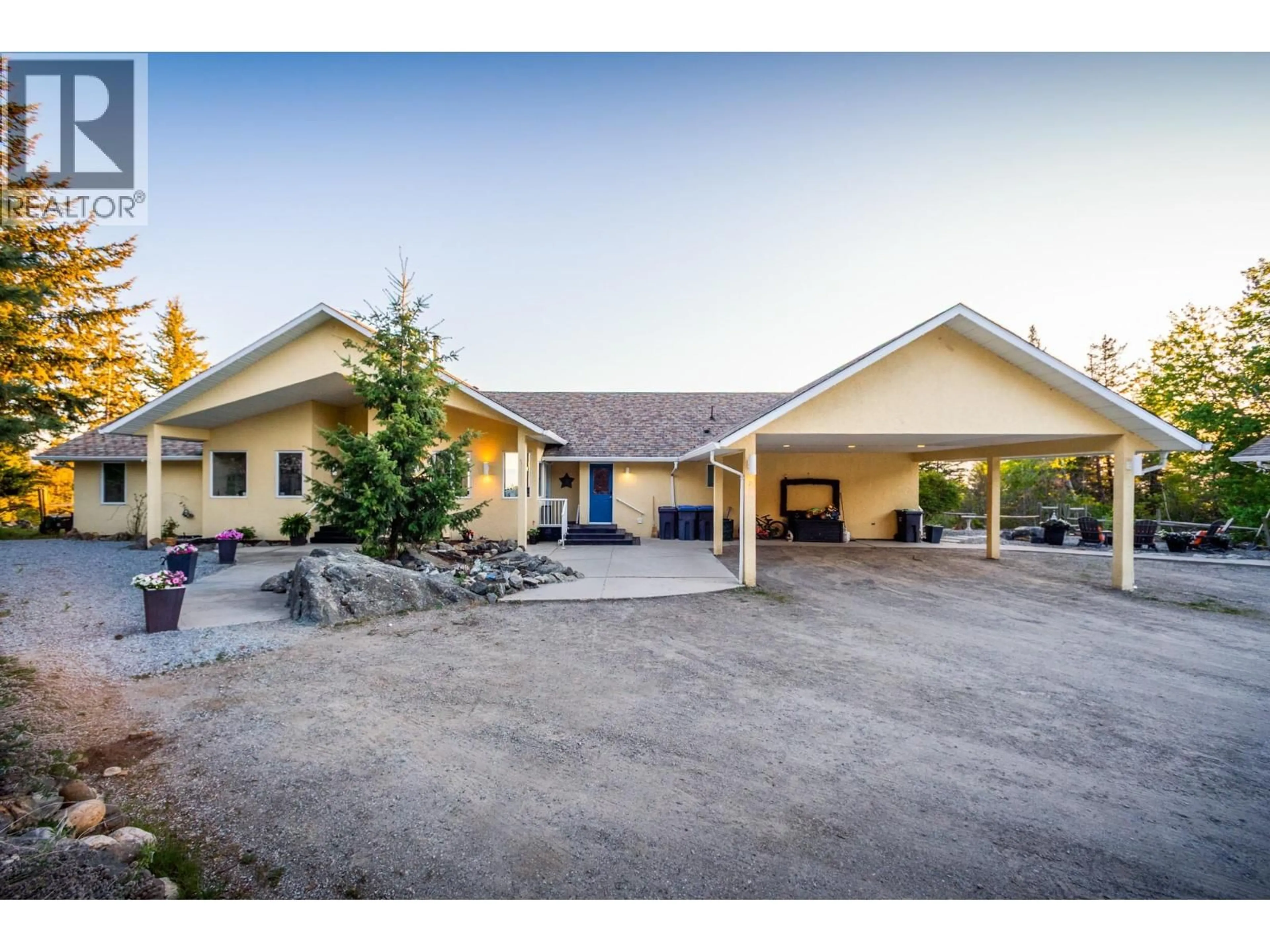 Unknown for 6720 LANGLEY COURT, Kelowna British Columbia V1P1A4