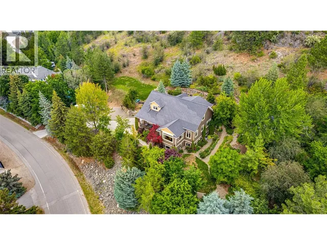 677 CYPRESS DRIVE, Vernon 2