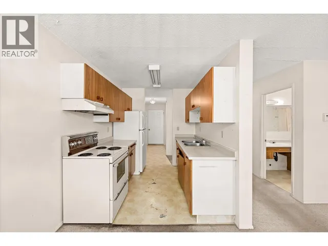 203A - 880 BADKE ROAD, Kelowna 3