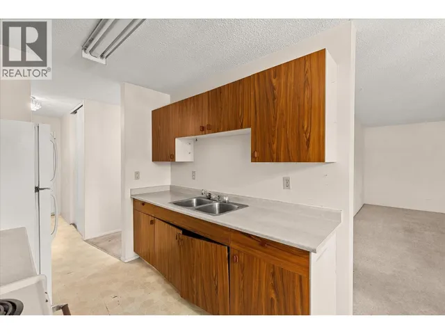 203A - 880 BADKE ROAD, Kelowna 5