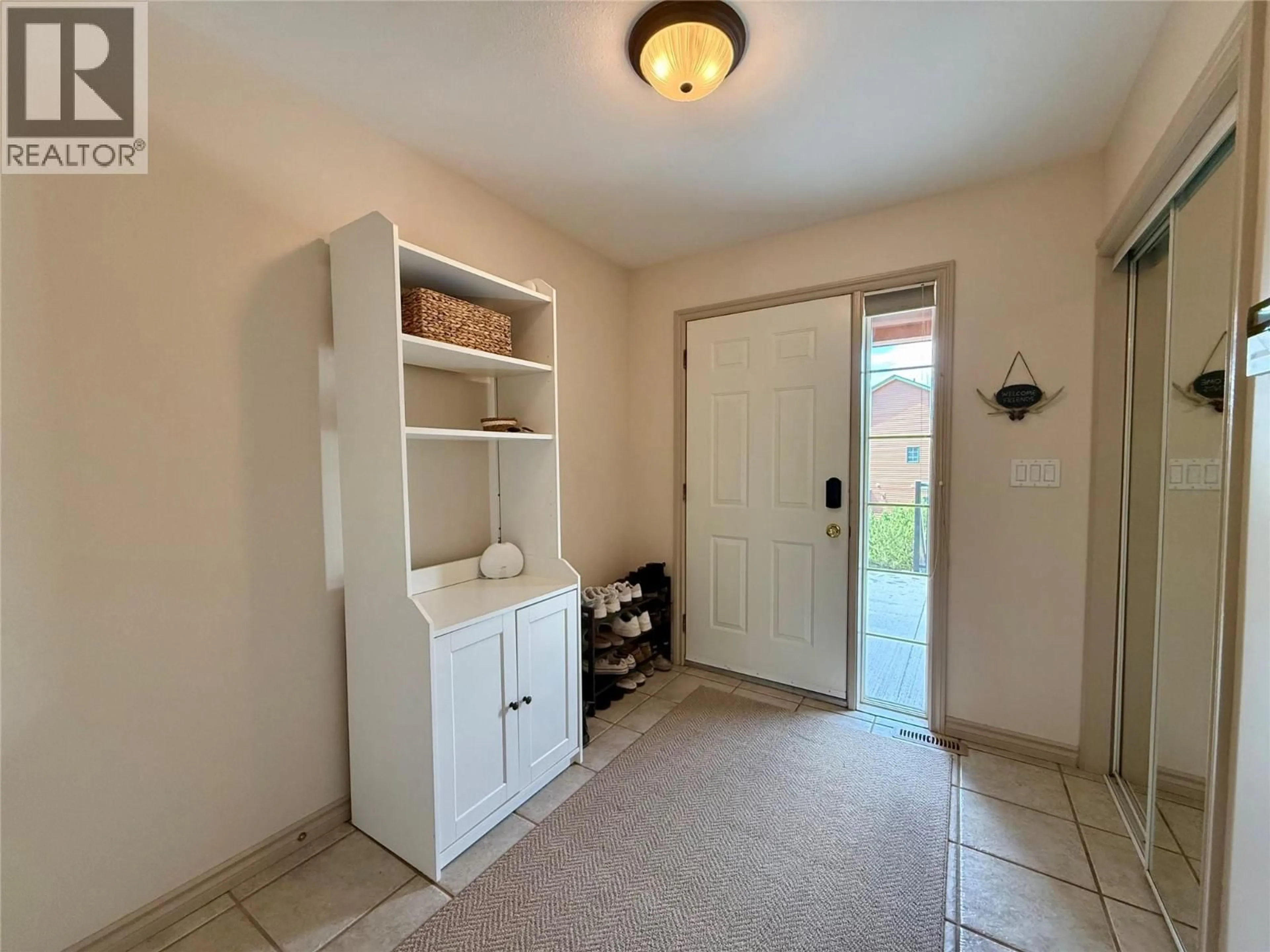 Indoor entryway for 1203 - 5201 FAIRWAY DRIVE, Fairmont Hot Springs British Columbia V0B1L1