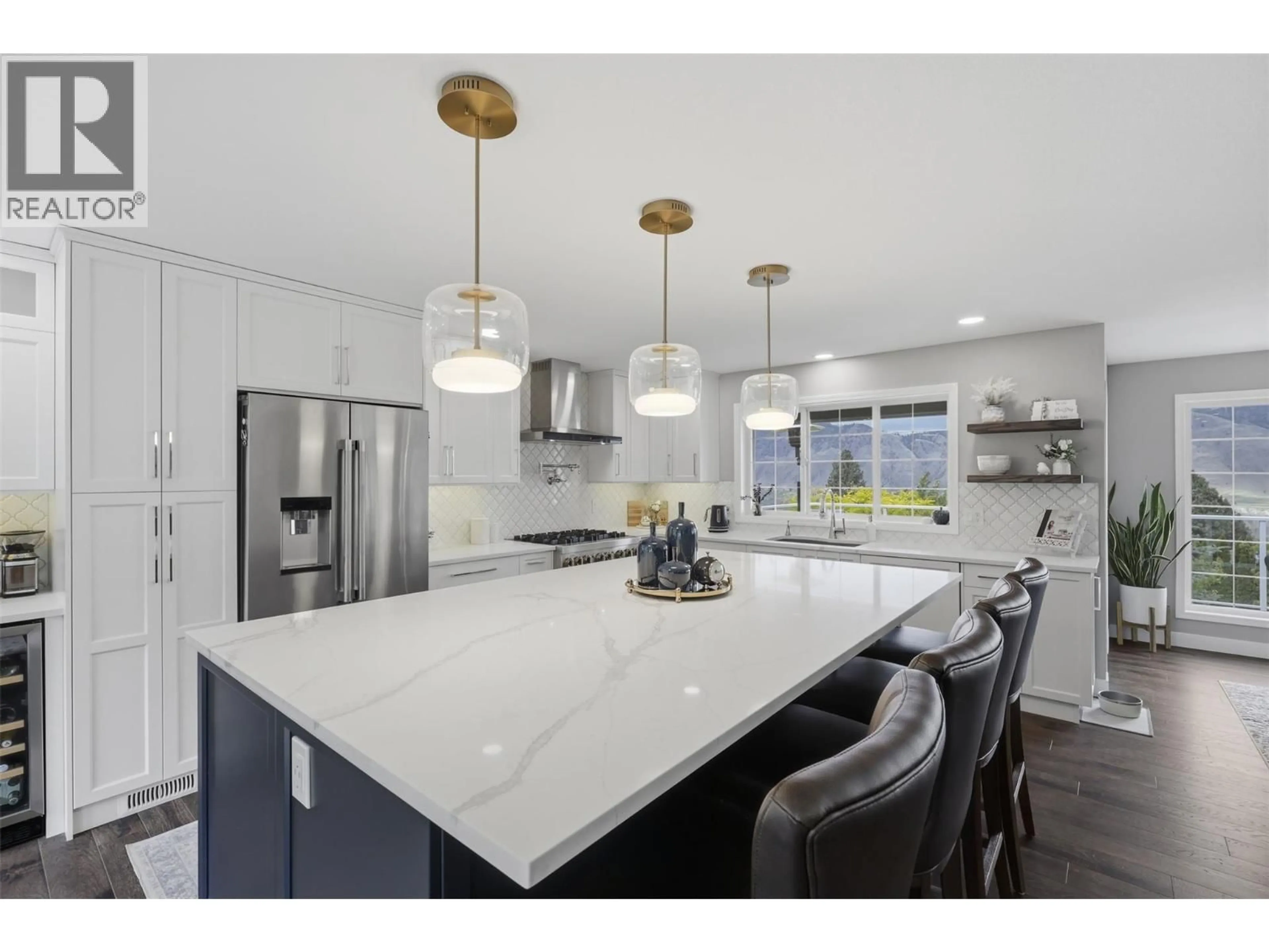 Open concept kitchen, ceramic/tile floor for 1648 SKEENA PLACE, Kamloops British Columbia V2E2P3