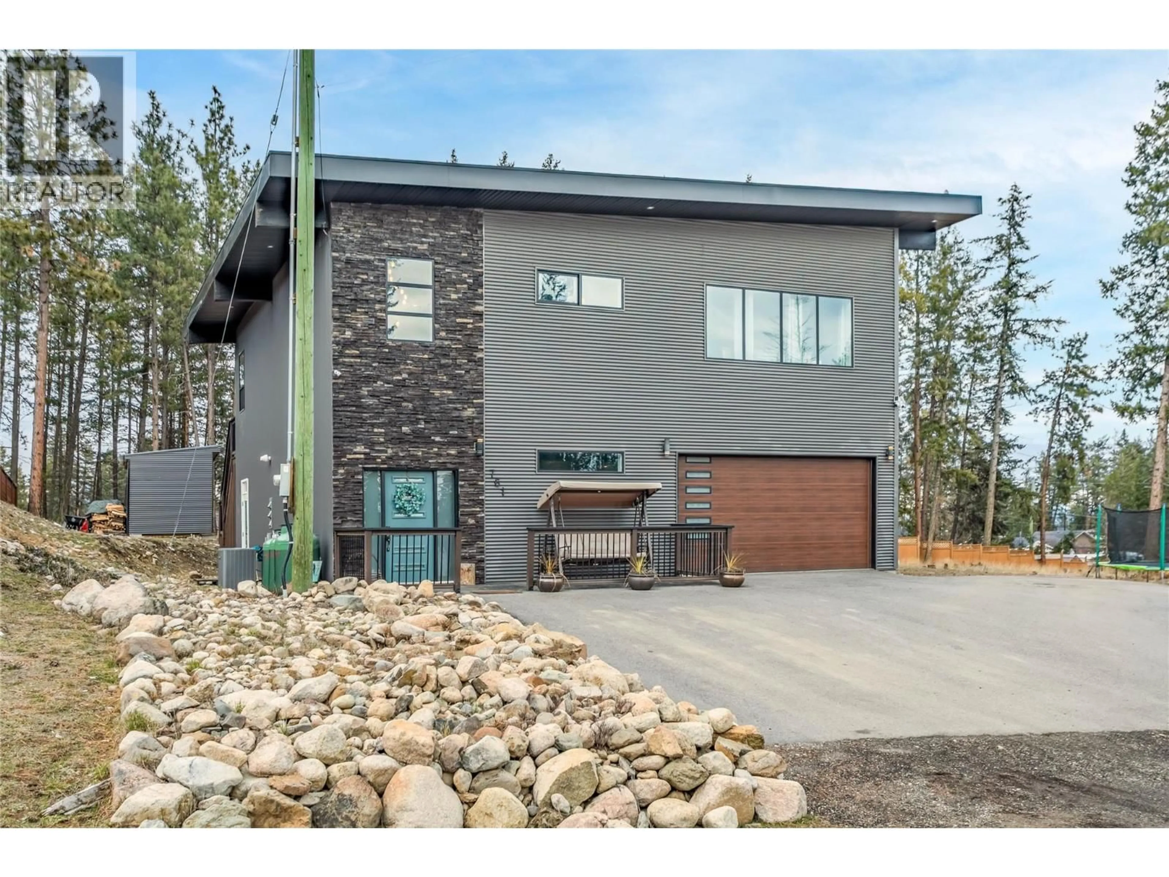 Unknown for 761 FAIRBRIDGE ROAD, Kelowna British Columbia V1Z3W3