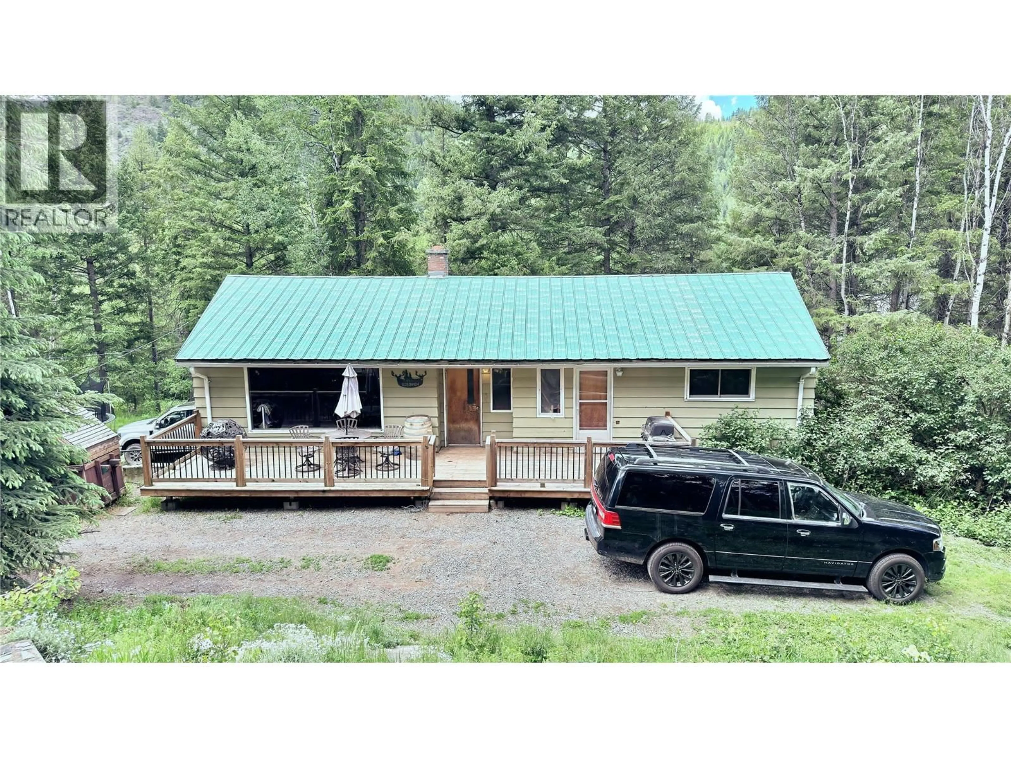 A pic from outside/outdoor area/front of a property/back of a property/a pic from drone, unknown for 550 STRATHMORE AVENUE, Greenwood British Columbia V0H1J0