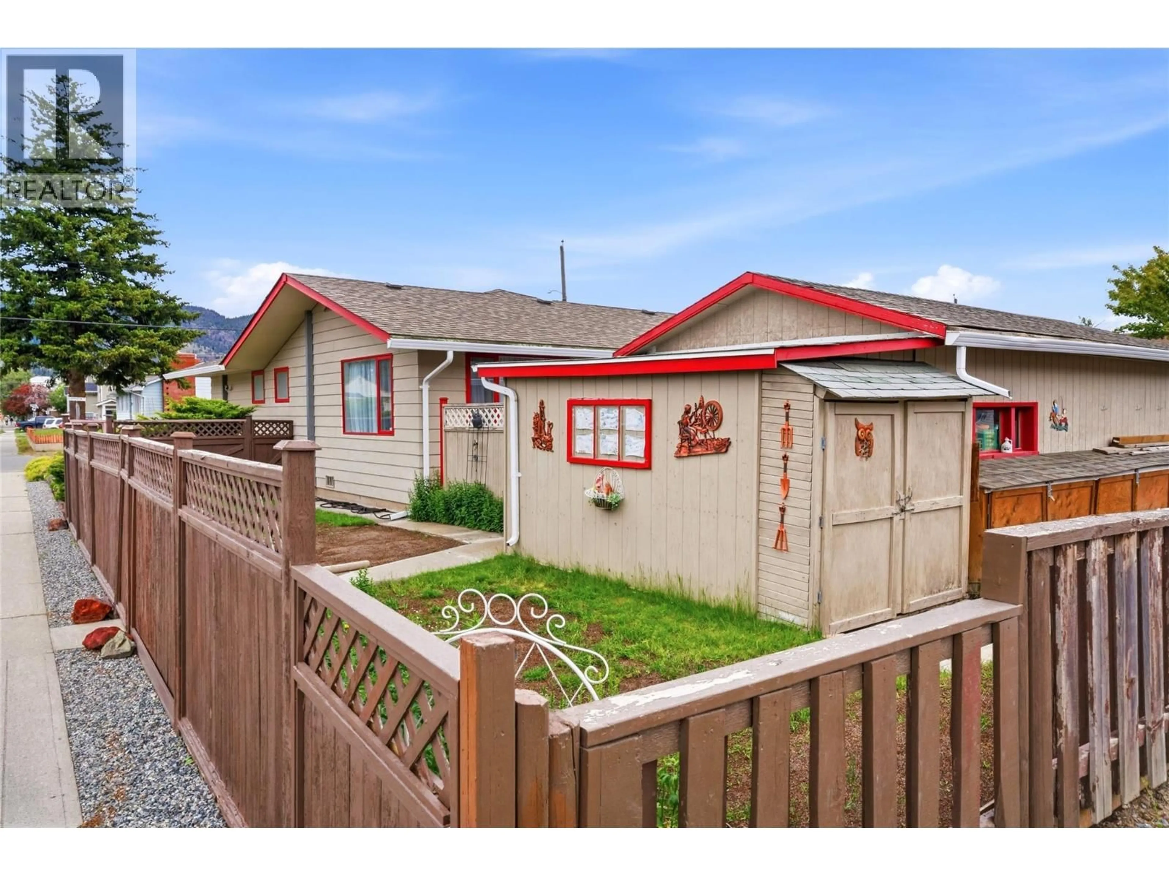 Unknown for 2102 CLAPPERTON AVENUE, Merritt British Columbia V1K1B8