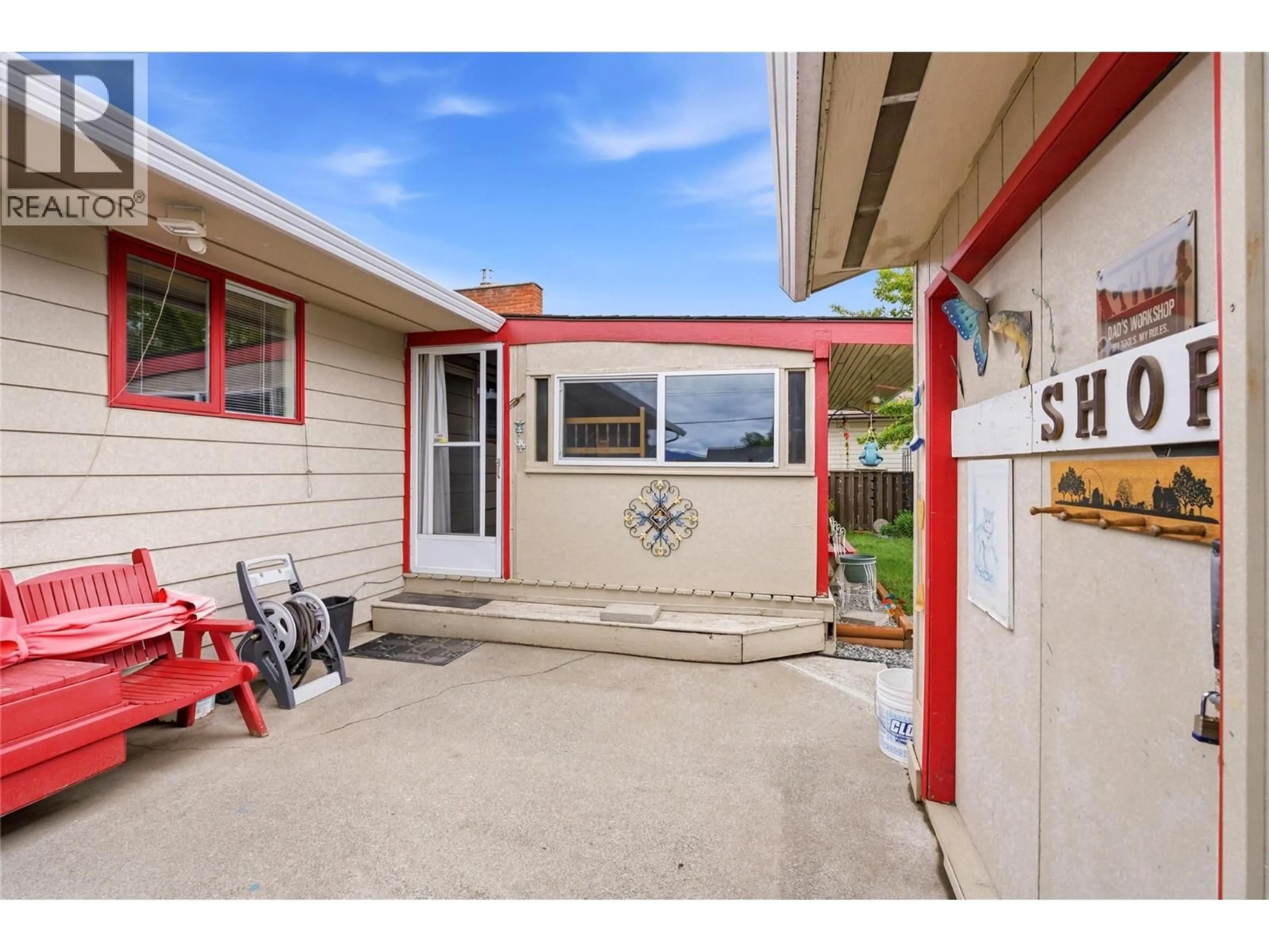 Unknown for 2102 CLAPPERTON AVENUE, Merritt British Columbia V1K1B8