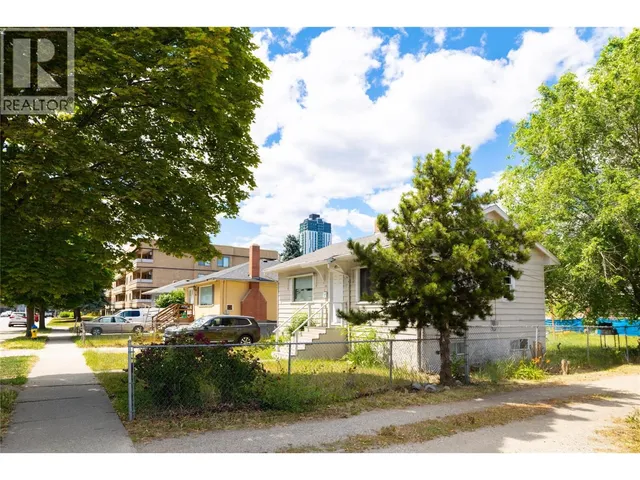 810 LEON AVENUE, Kelowna 5
