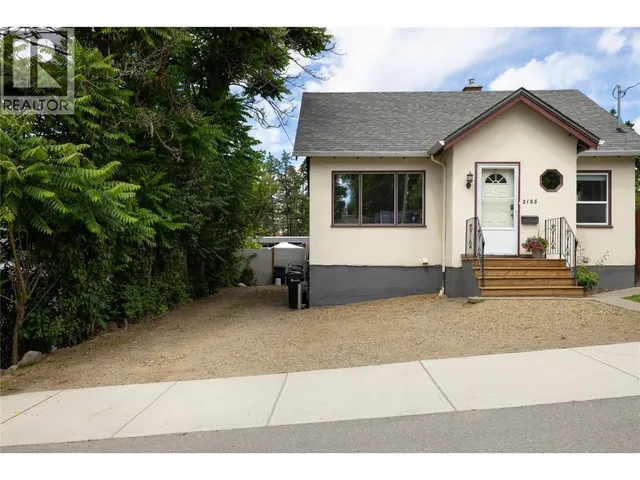 2105 32 AVENUE, Vernon 3