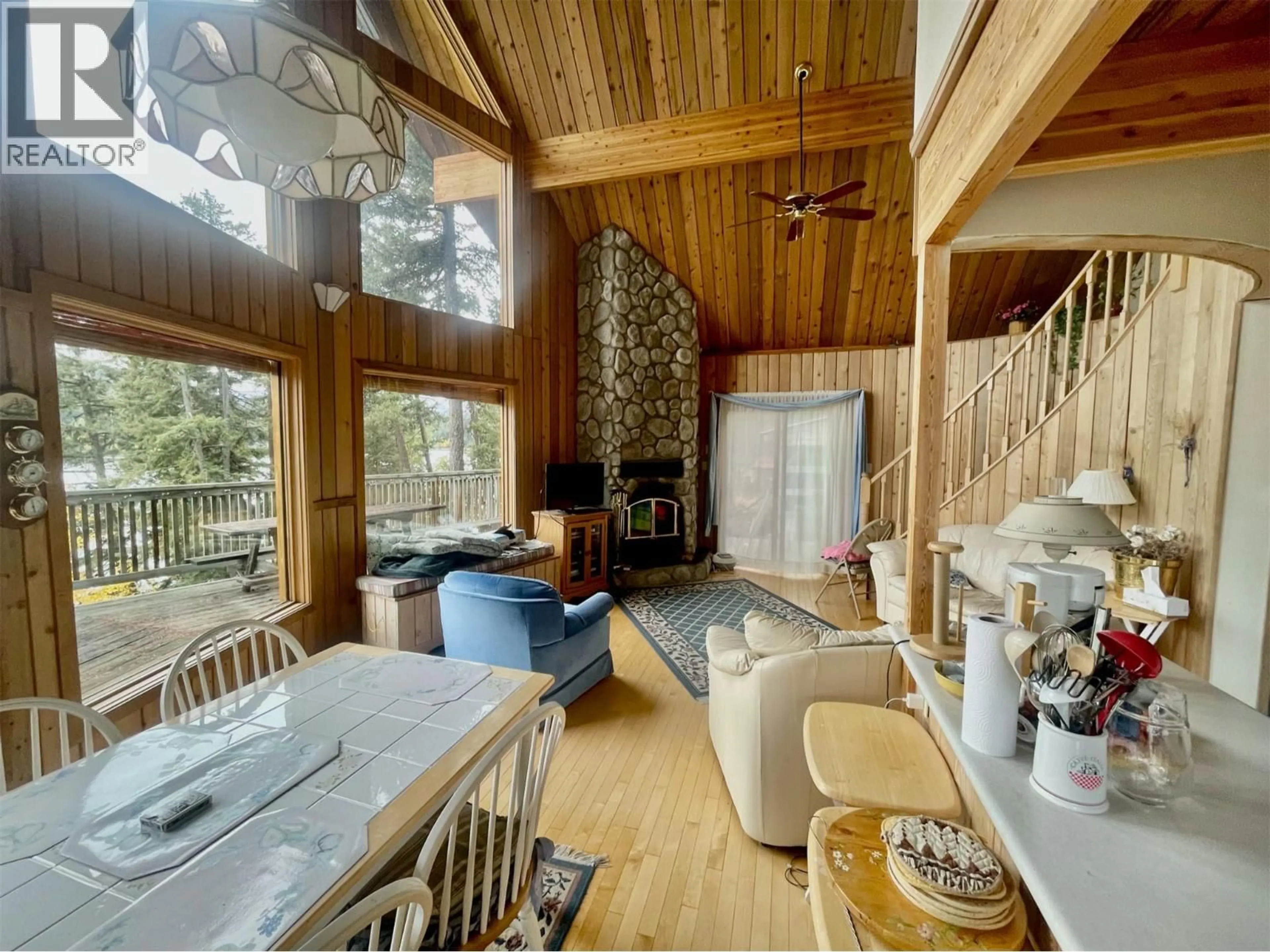 Open concept kitchen, unknown for 2800 GUN LAKE ROAD WEST, Gold Bridge British Columbia V0K1P0
