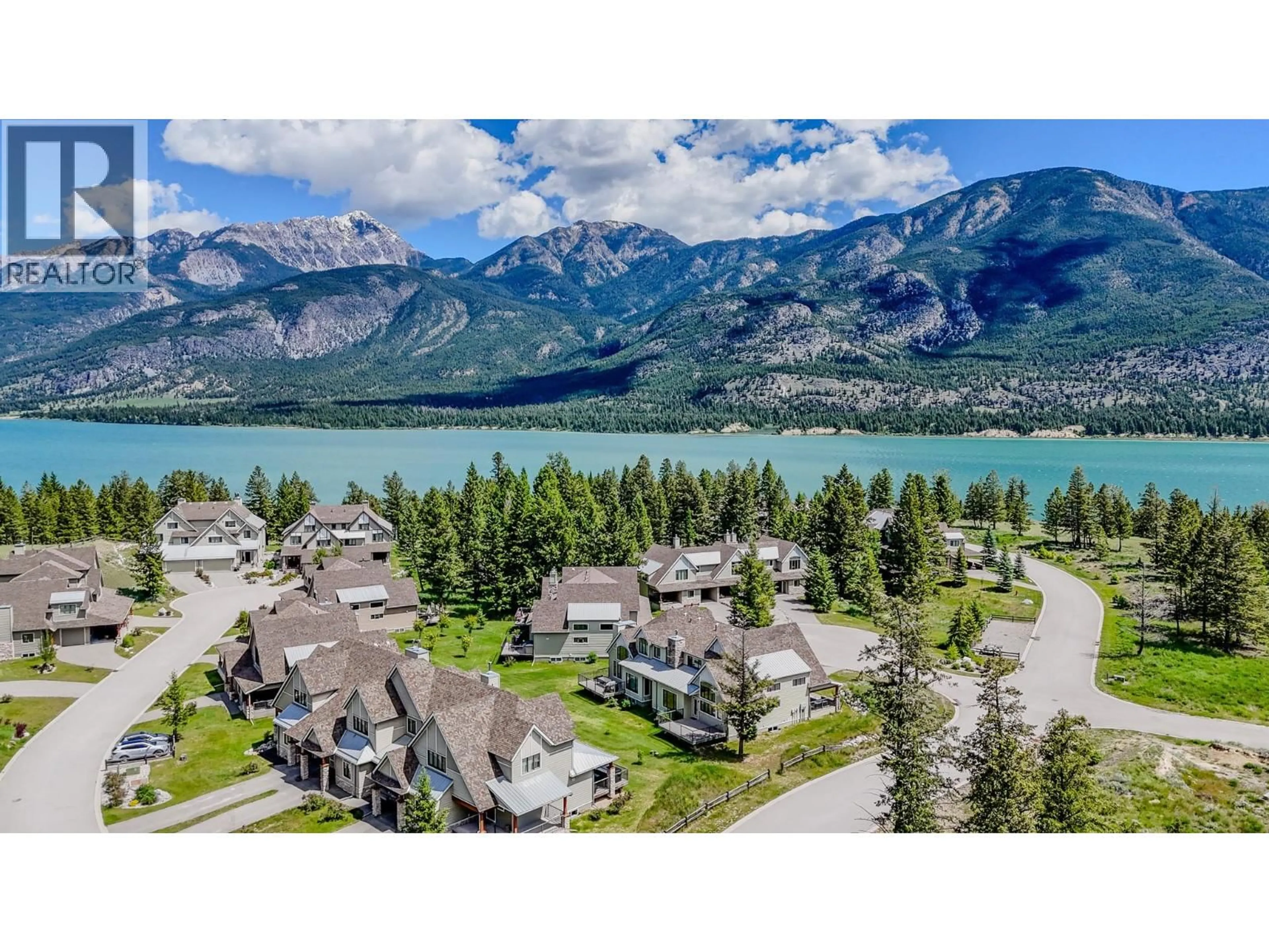 A pic from outside/outdoor area/front of a property/back of a property/a pic from drone, mountain view for 21 - 6800 COLUMBIA LAKE ROAD, Fairmont Hot Springs British Columbia V0B1L2
