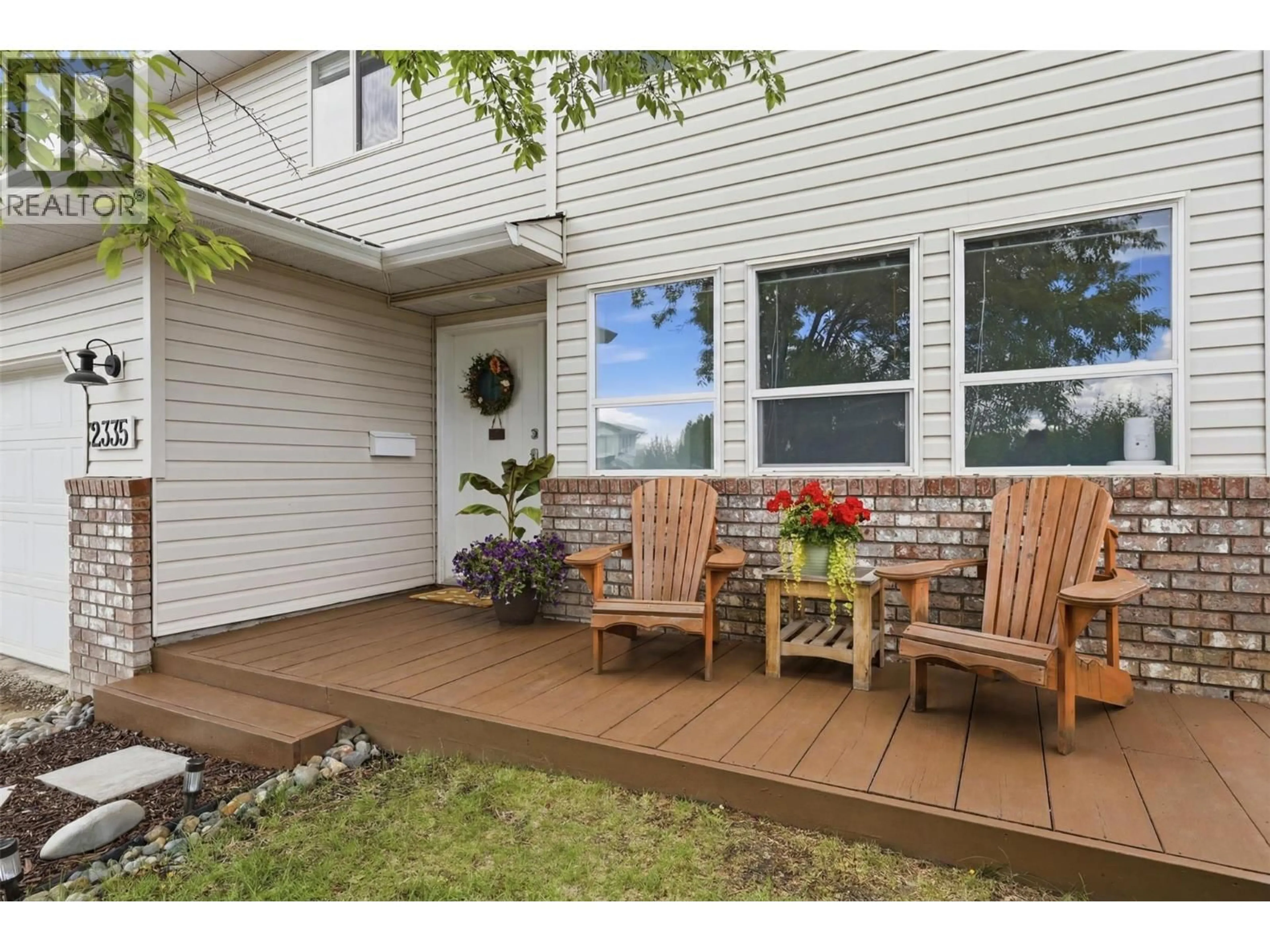 Patio, street for 2335 REGENT PLACE, Kamloops British Columbia V1S1W9