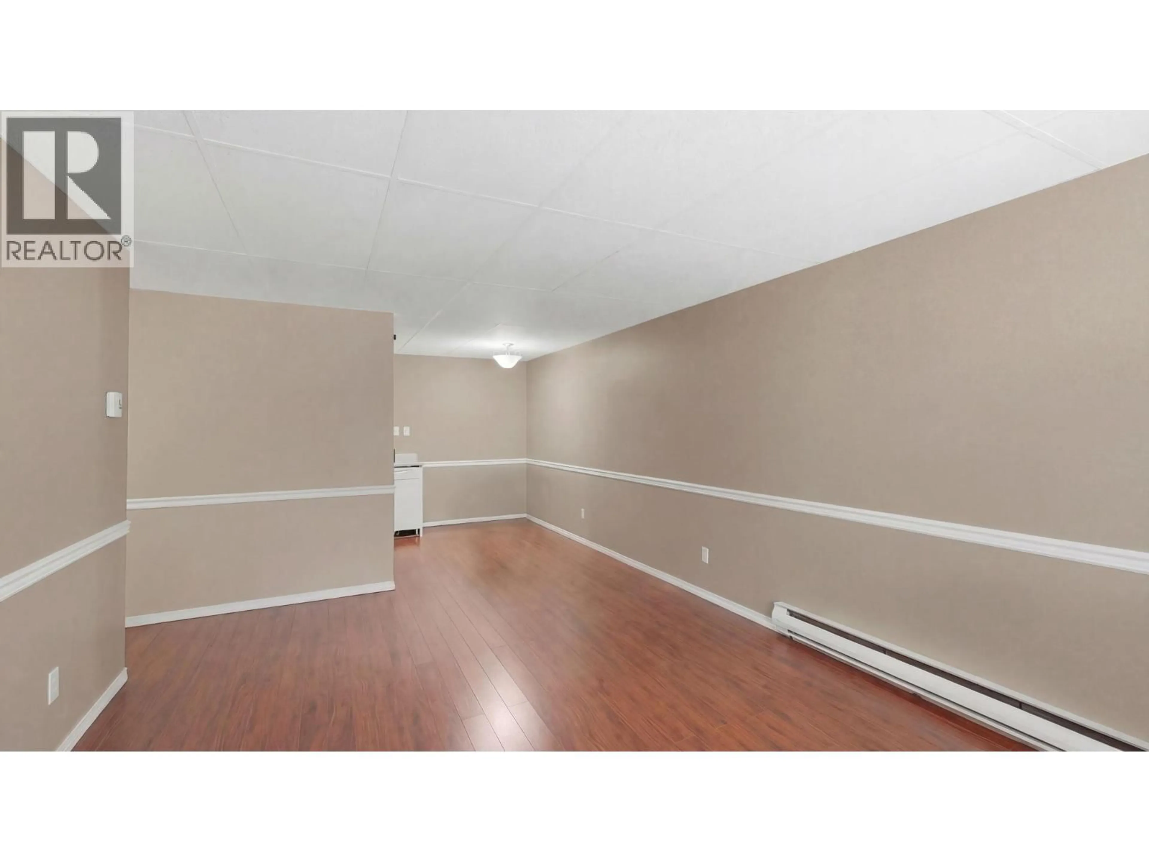A pic of a room for 111 - 1410 PENTICTON AVENUE, Penticton British Columbia V2A2N5