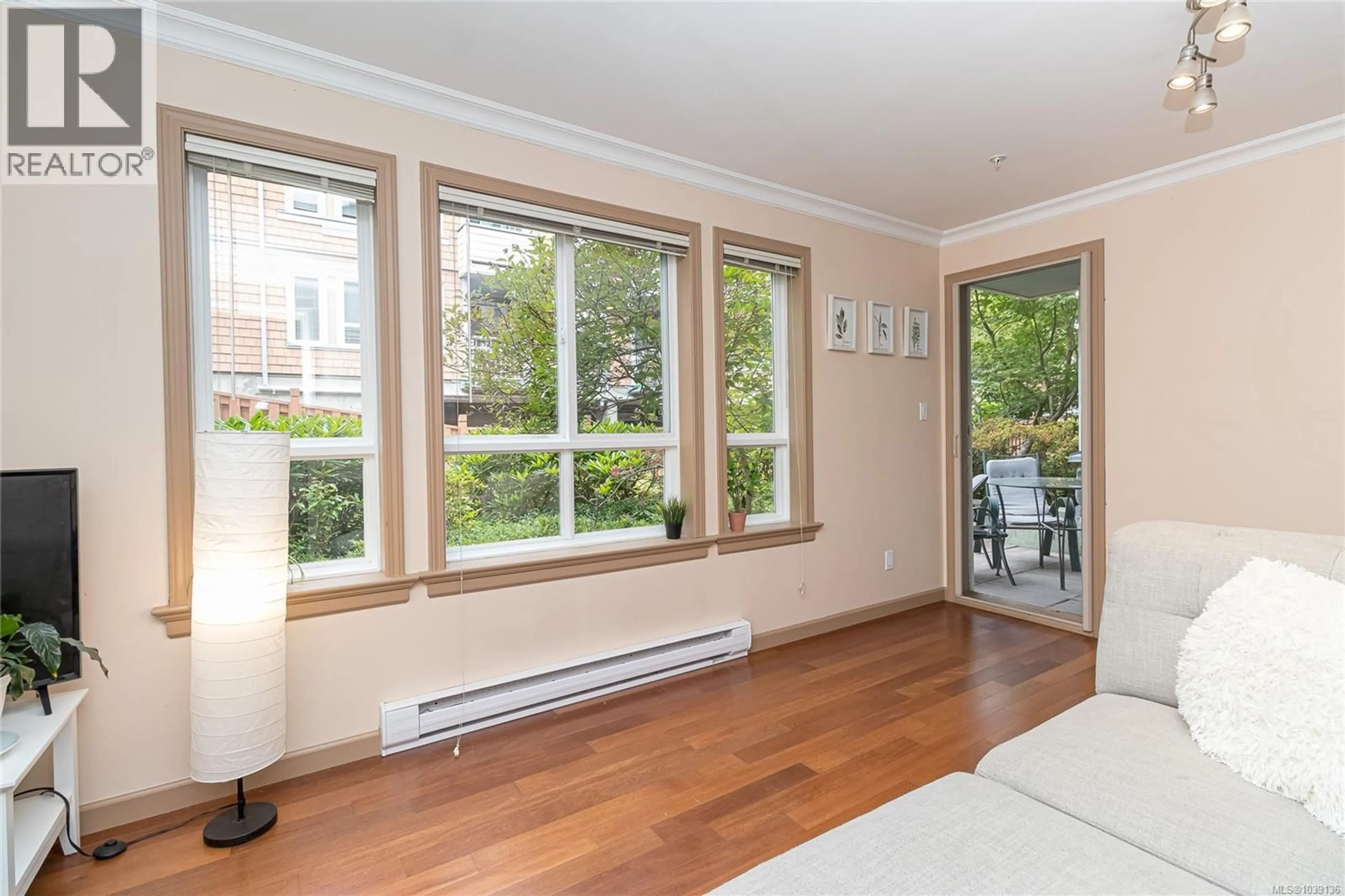 A pic of a room for 105 - 1514 CHURCH AVENUE, Saanich British Columbia V8P0A3