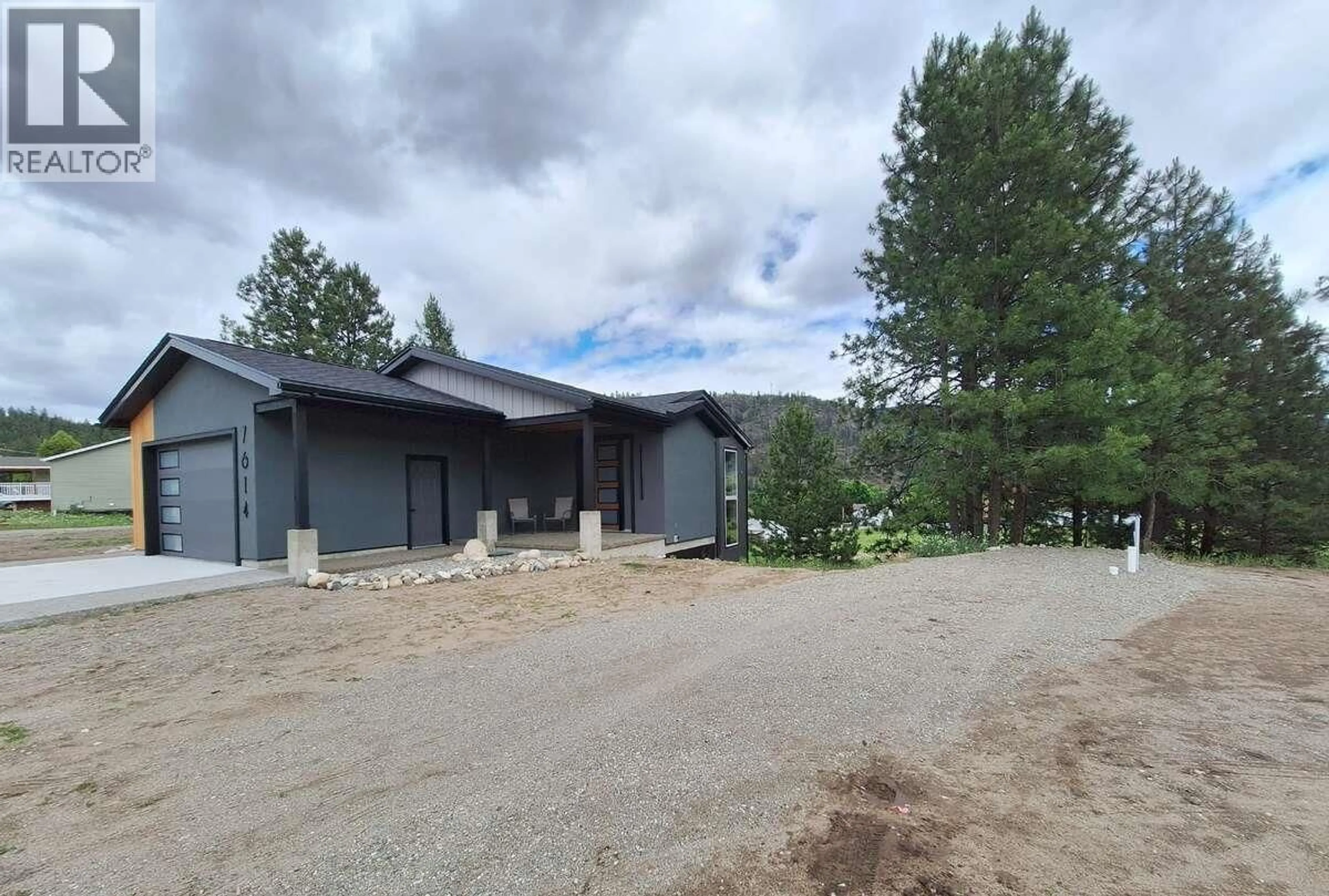 A pic from outside/outdoor area/front of a property/back of a property/a pic from drone, mountain view for 7614 MCCALLUM VIEW DRIVE, Grand Forks British Columbia V0H1H2