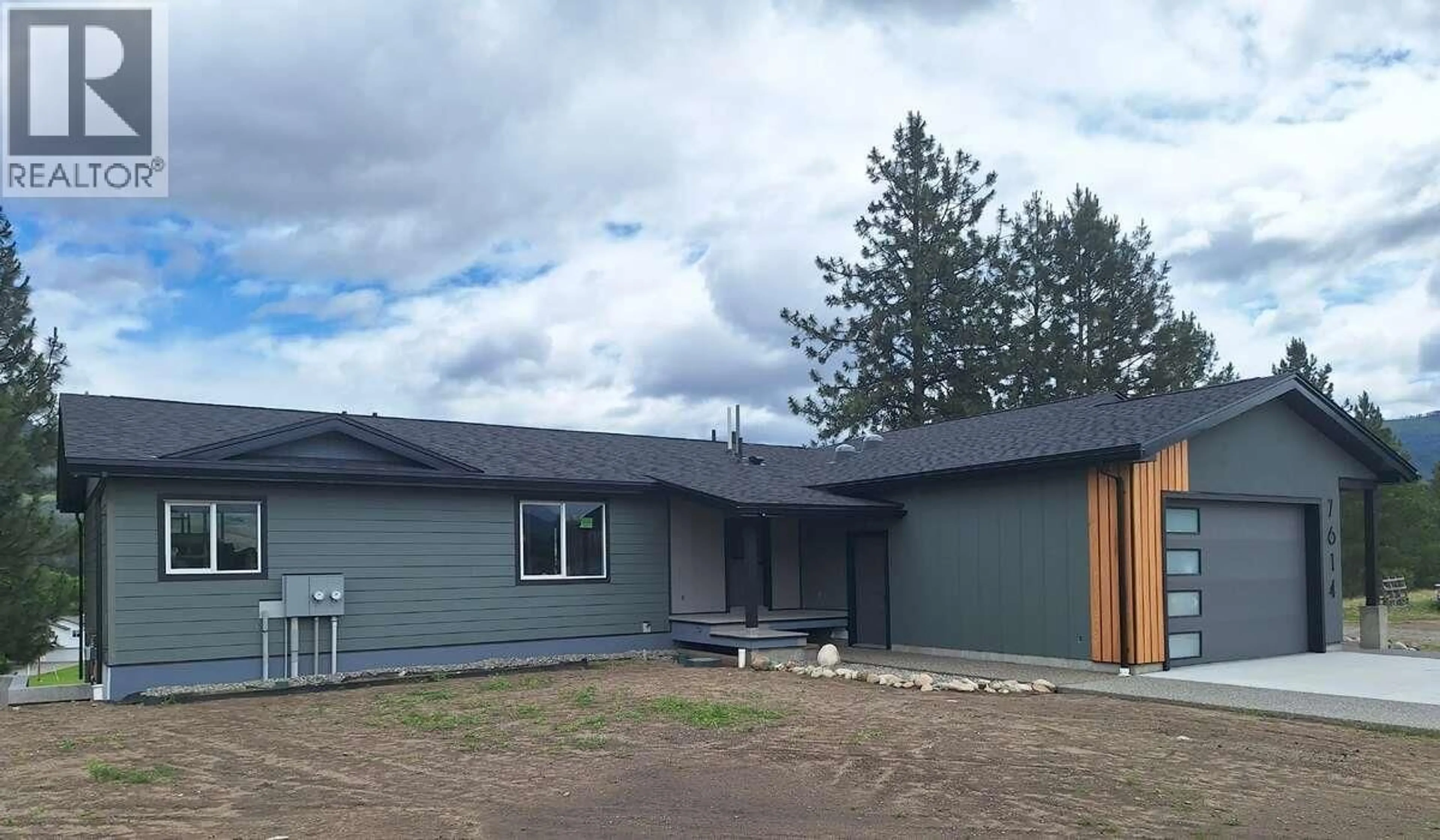 Home with vinyl exterior material, unknown for 7614 MCCALLUM VIEW DRIVE, Grand Forks British Columbia V0H1H2