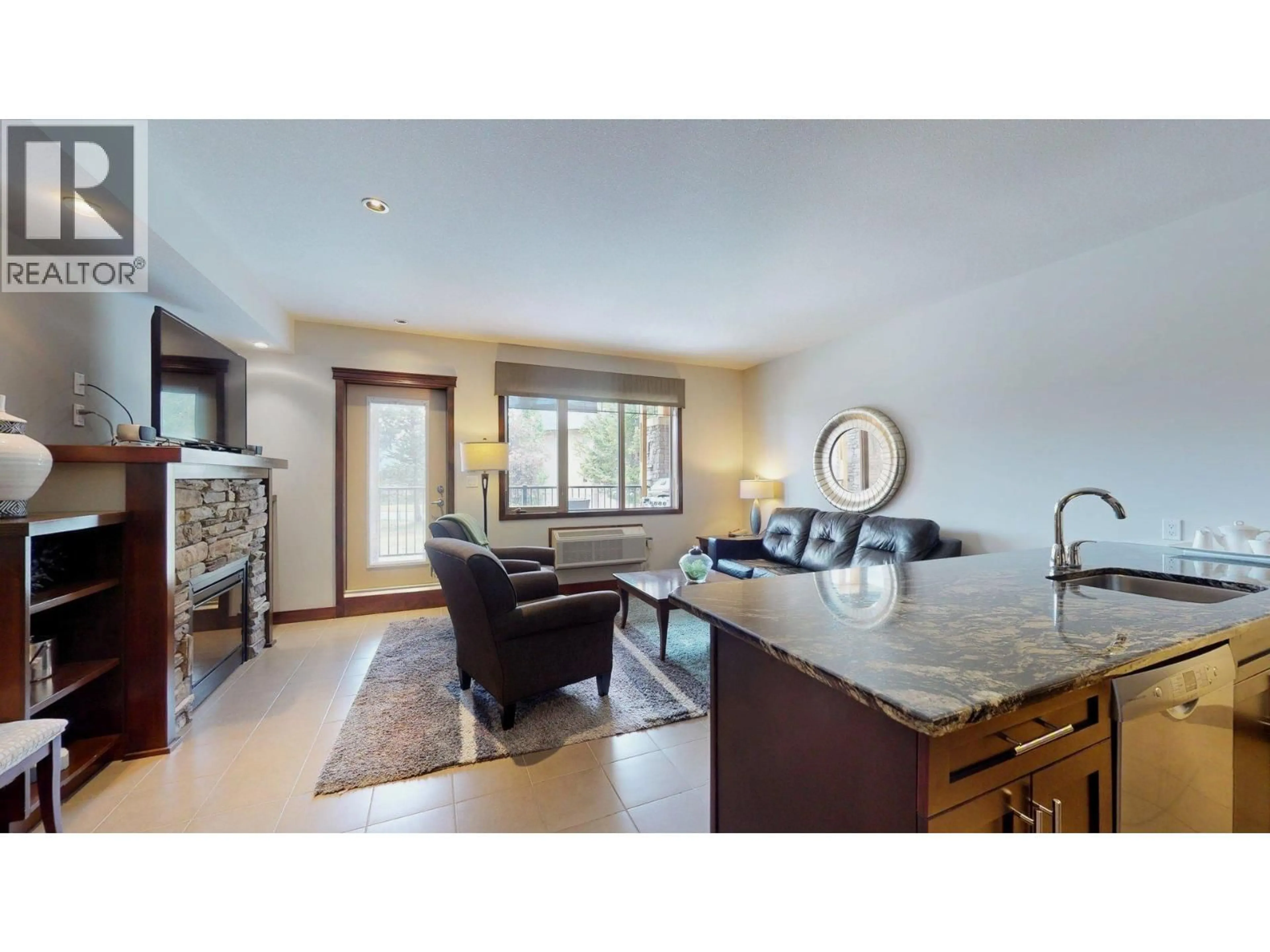 Open concept kitchen, ceramic/tile floor for 715 E - 700 BIGHORN BOULEVARD, Radium Hot Springs British Columbia V0A1M0