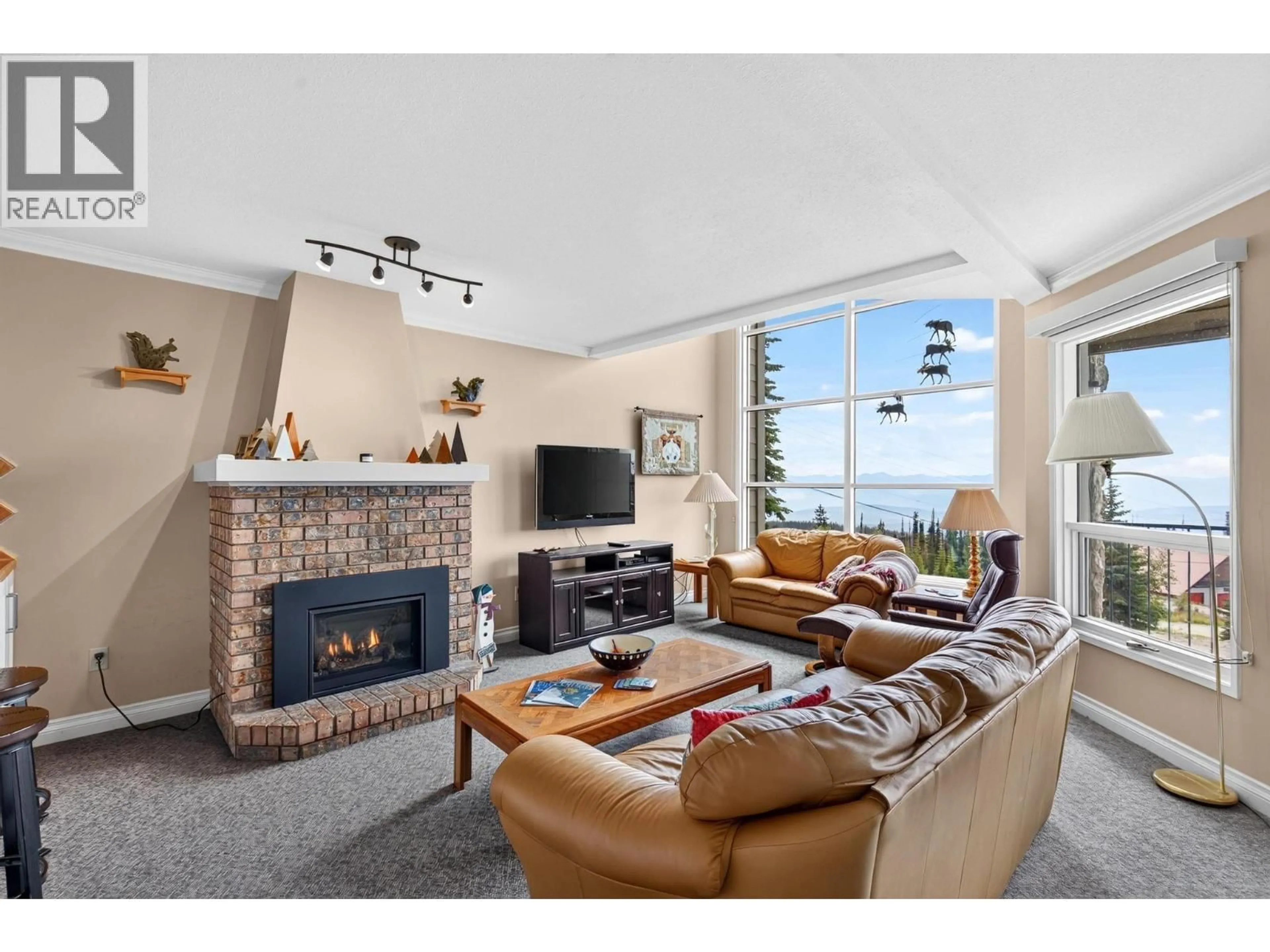 Living room with furniture, unknown for 1 - 7615 PORCUPINE ROAD, Big White British Columbia V1P1T4