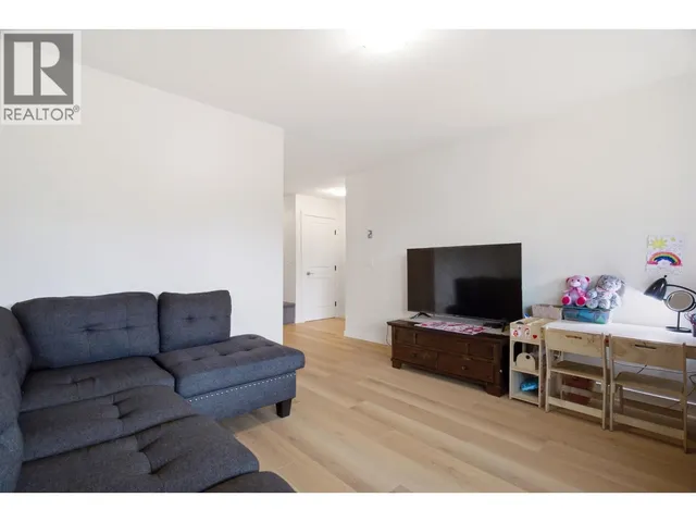 207 - 4004 34 STREET, Vernon 4