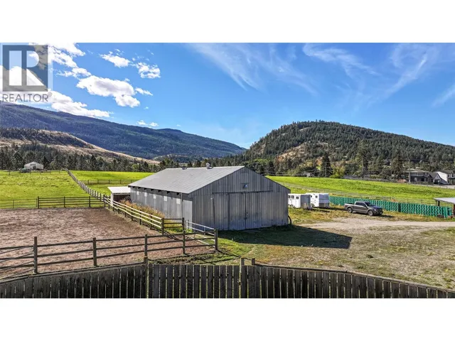 9109 MACKIE DRIVE, Coldstream 5
